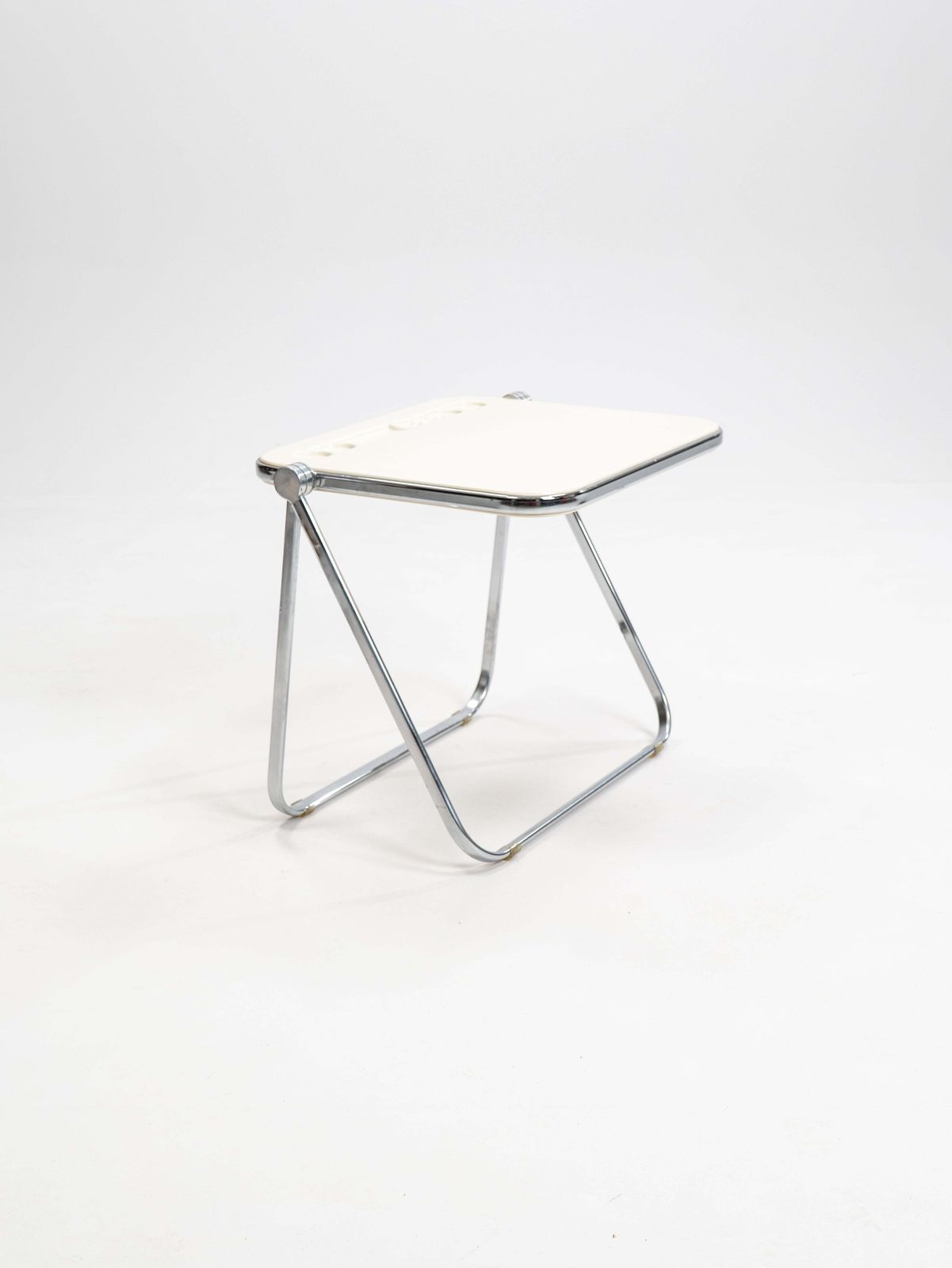 Vintage Beige Platone Folding Desk By Giancarlo Piretti For Anonima Castelli, 1970s photo for sale