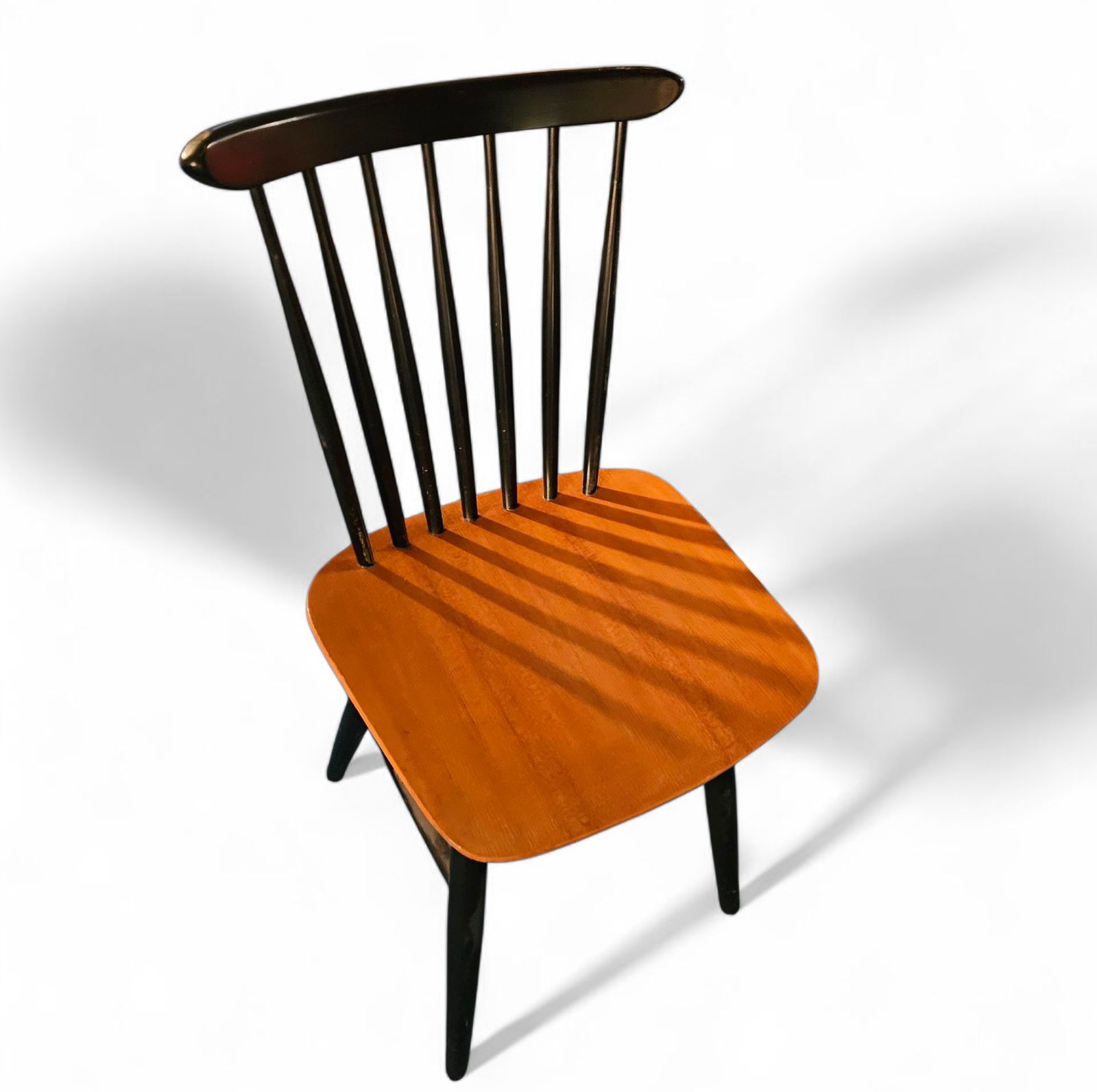 Set Of 2 Spindle Back Dining Chairs / Curved Seating / Teak Wood Seat / 1960s / Pastoe Holland / 1970s photo buy
