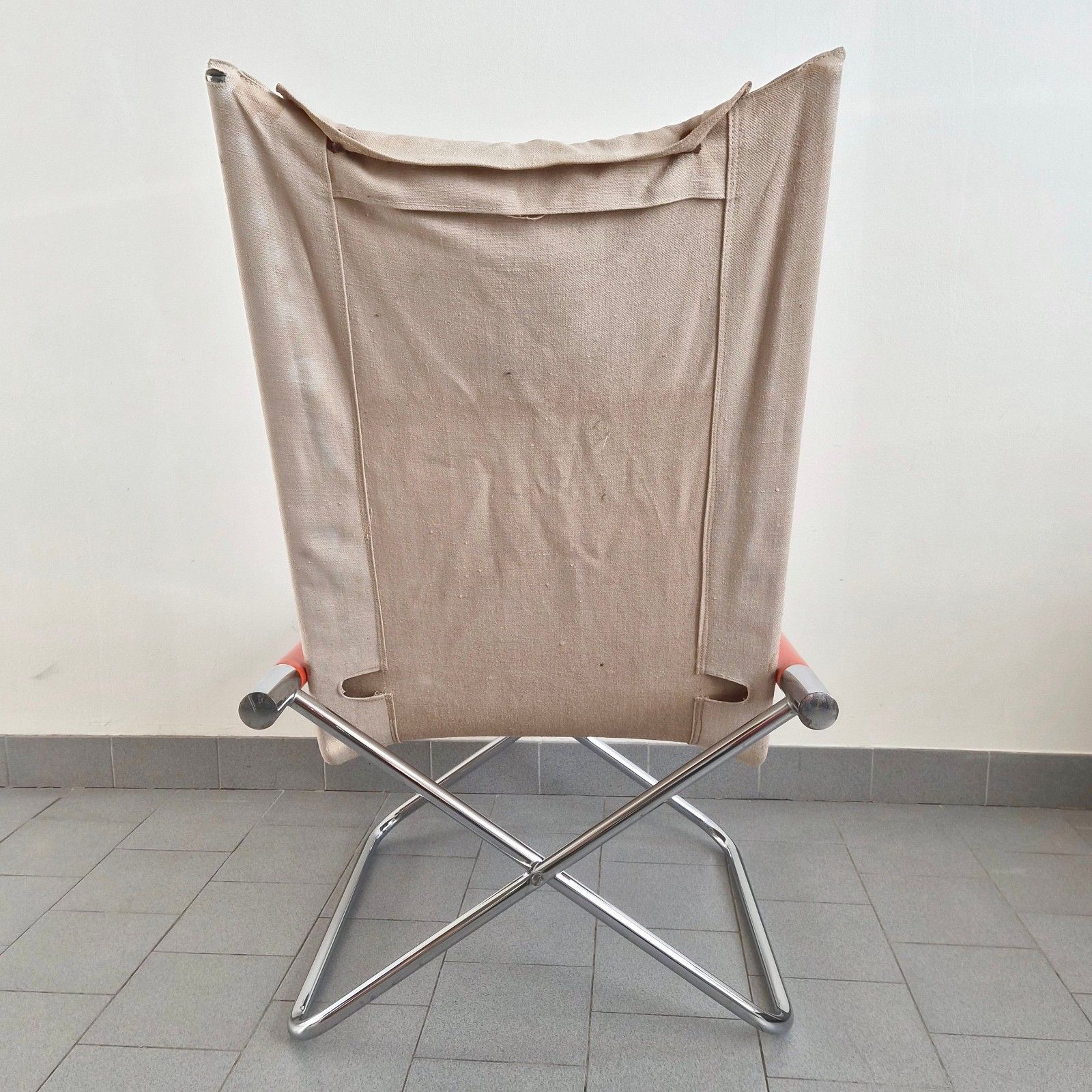 photo furniture Vintage 1970 Japanese Folding Armchair Chrome & Orange Steel And Burlap 70s