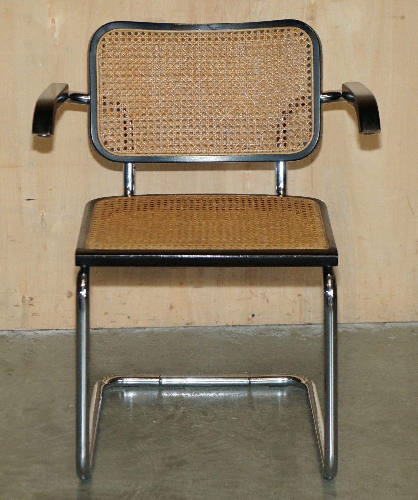 Timeless Pair Of Vintage Marcel Breuer Cesca Knoll B32 Chrome Bergere Armchairs photo vinterior