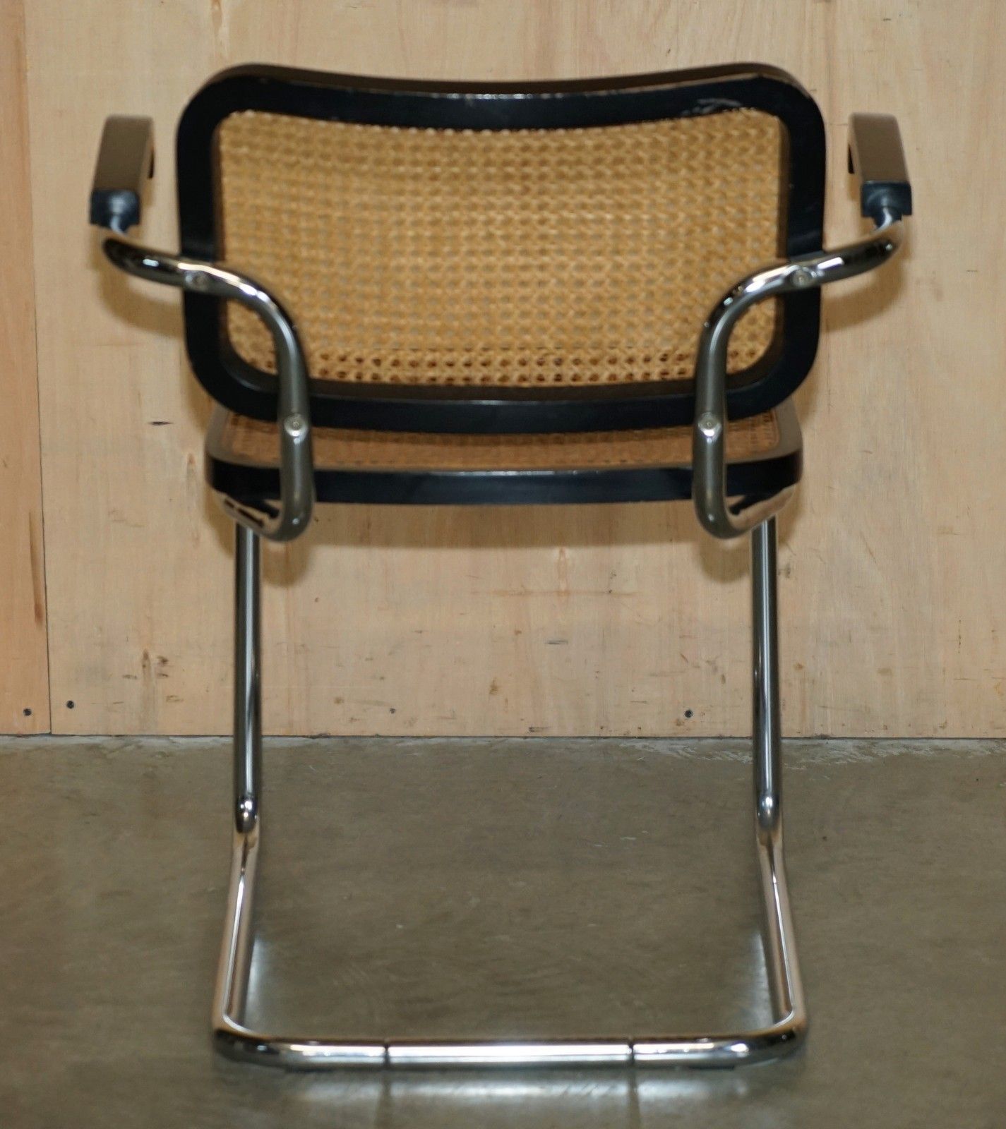 photo vinterior Timeless Pair Of Vintage Marcel Breuer Cesca Knoll B32 Chrome Bergere Armchairs