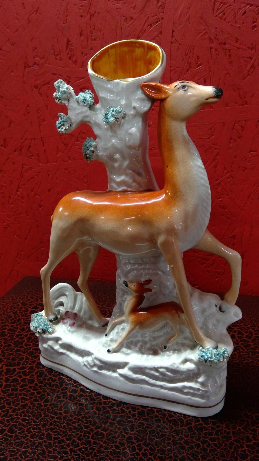 A Fine Matched Pair Of Staffordshire Flat Backed Pottery Figures Of Deers With Young photo 450.0