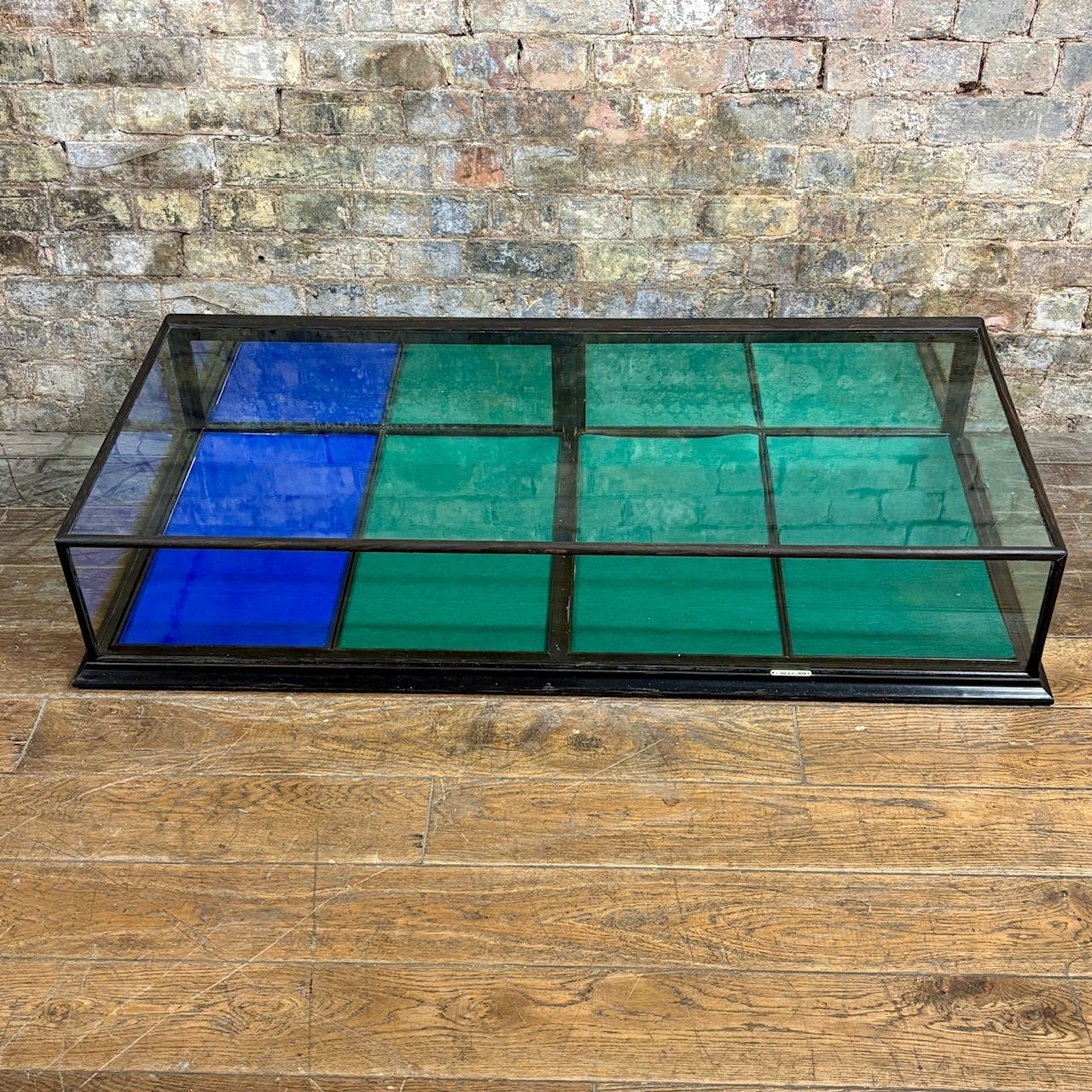 1910s F. Sage & Co. London Countertop Display Cabinet