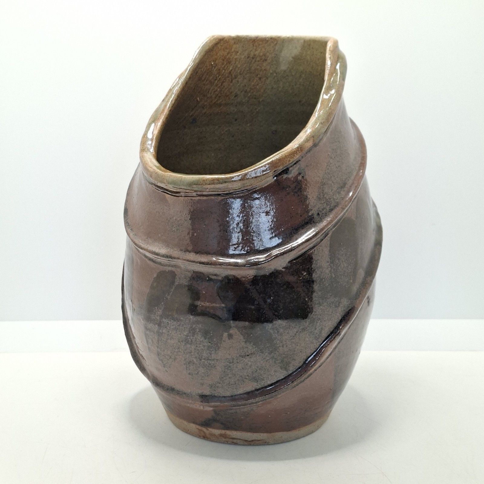 British Studio Pottery Trio Of Vases Graduating Handcrafted Brown Glaze Signed photo furniture