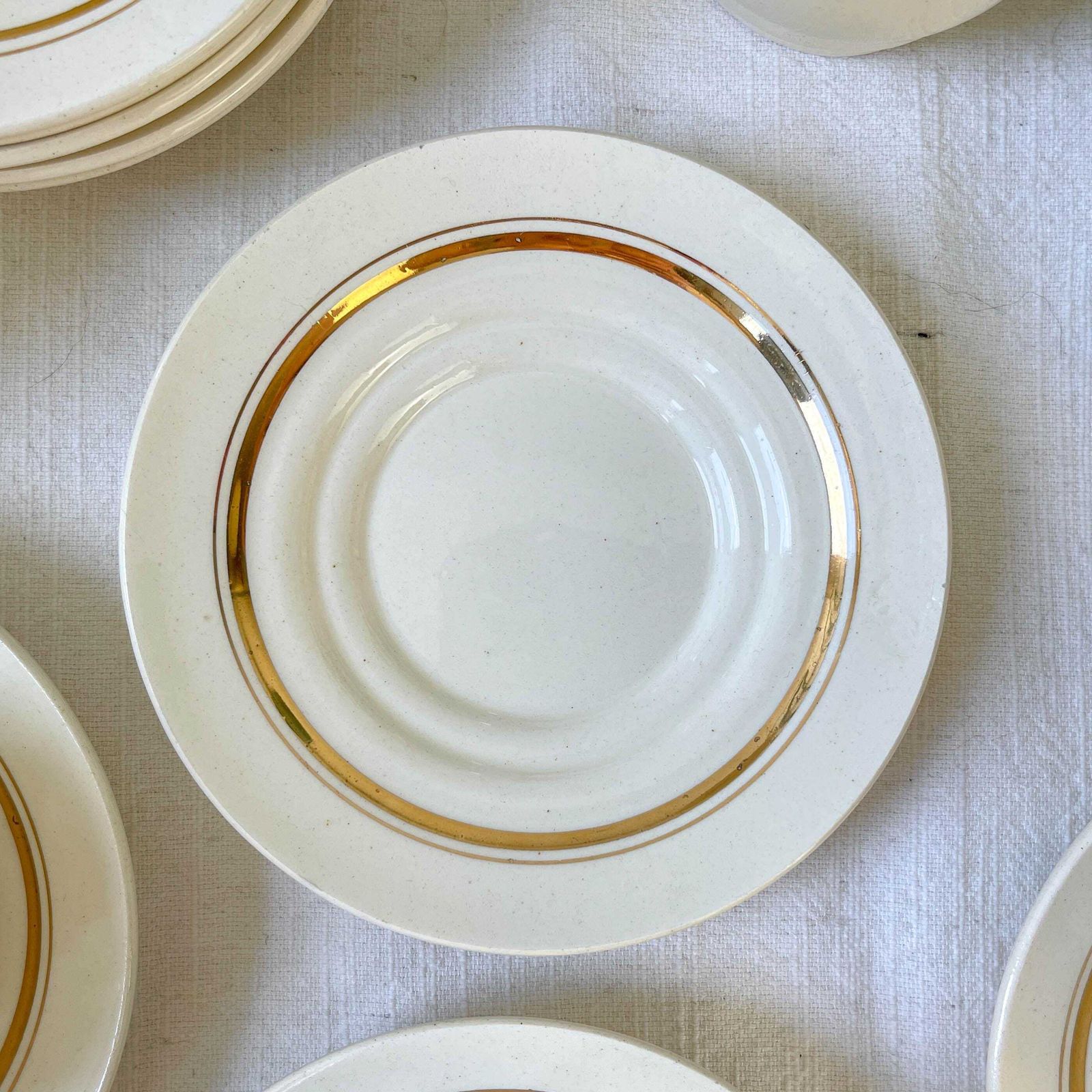 photo furniture St Amand 10 Person Coffee Service – Vintage White And Gold Porcelain