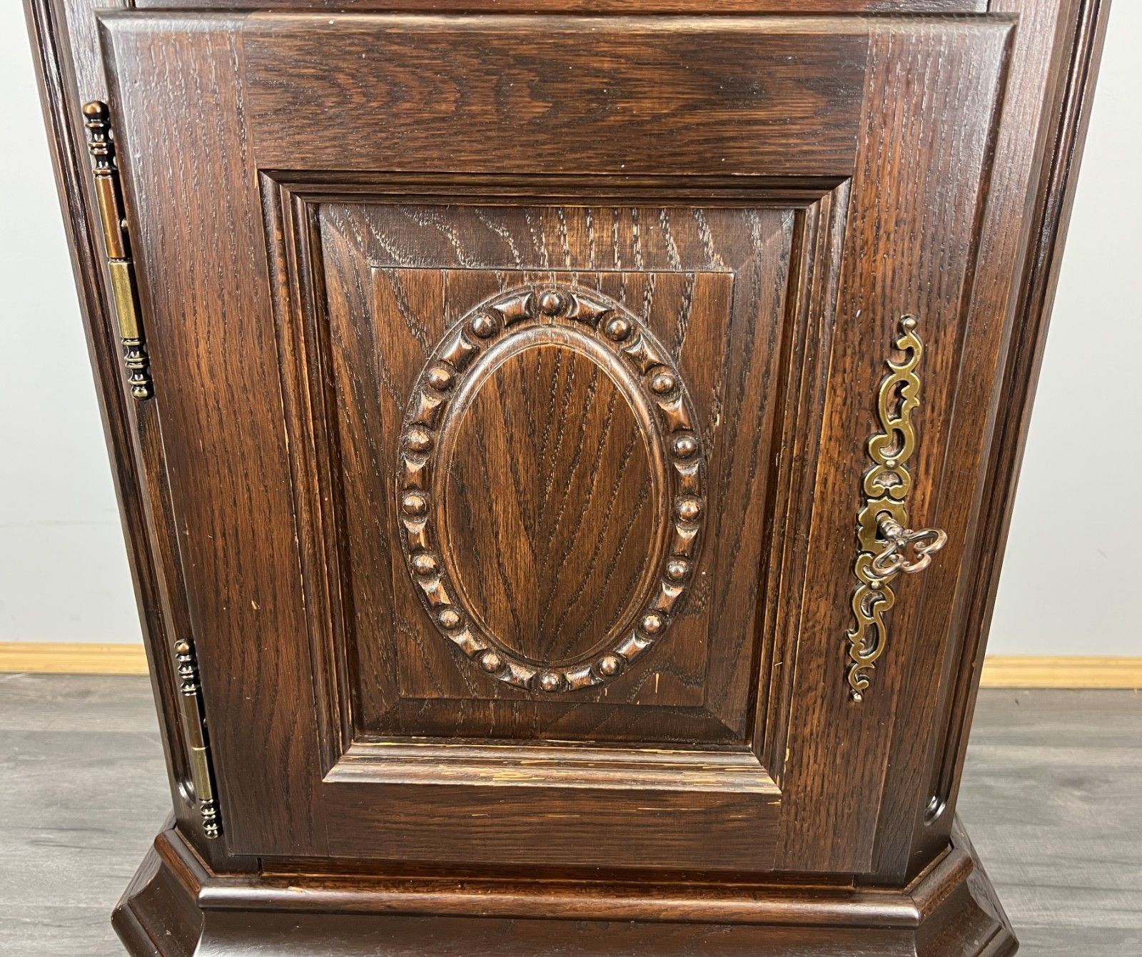Pair Of  Bedside Tables Vintage French Nightstands Cabinets Carved Door Lot 4295 photo buy