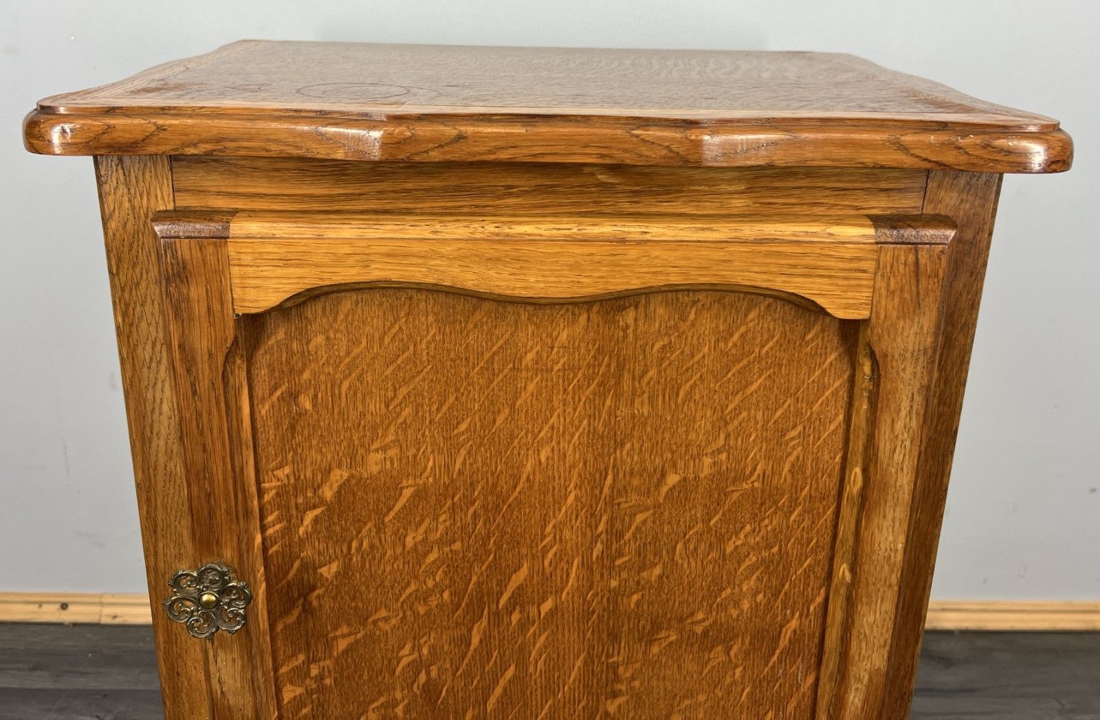 Bedside Tables Vintage French Louis XVI Oak Nightstand Cabinet Lot 4299 photo 149.0