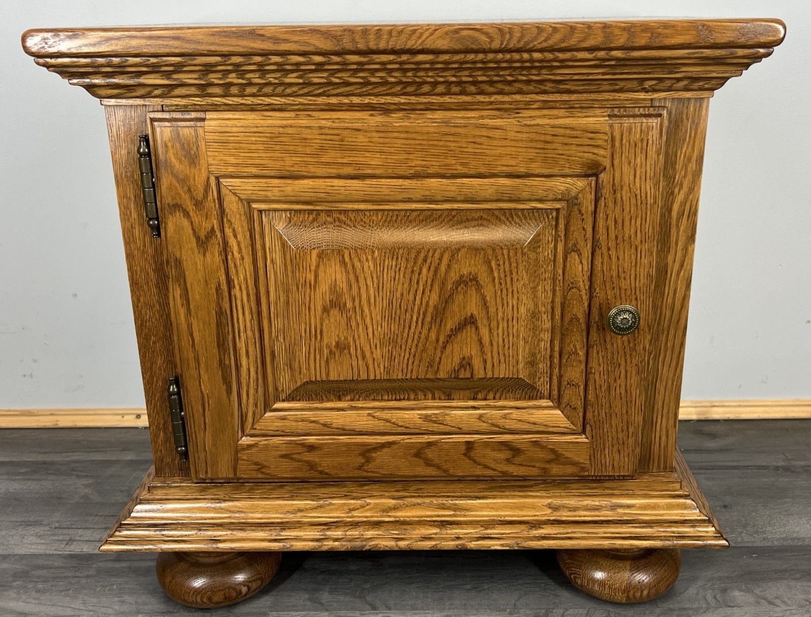 Pair Of  Bedside Tables Vintage French Style Nightstands Cabinets Lot 4307 photo for sale