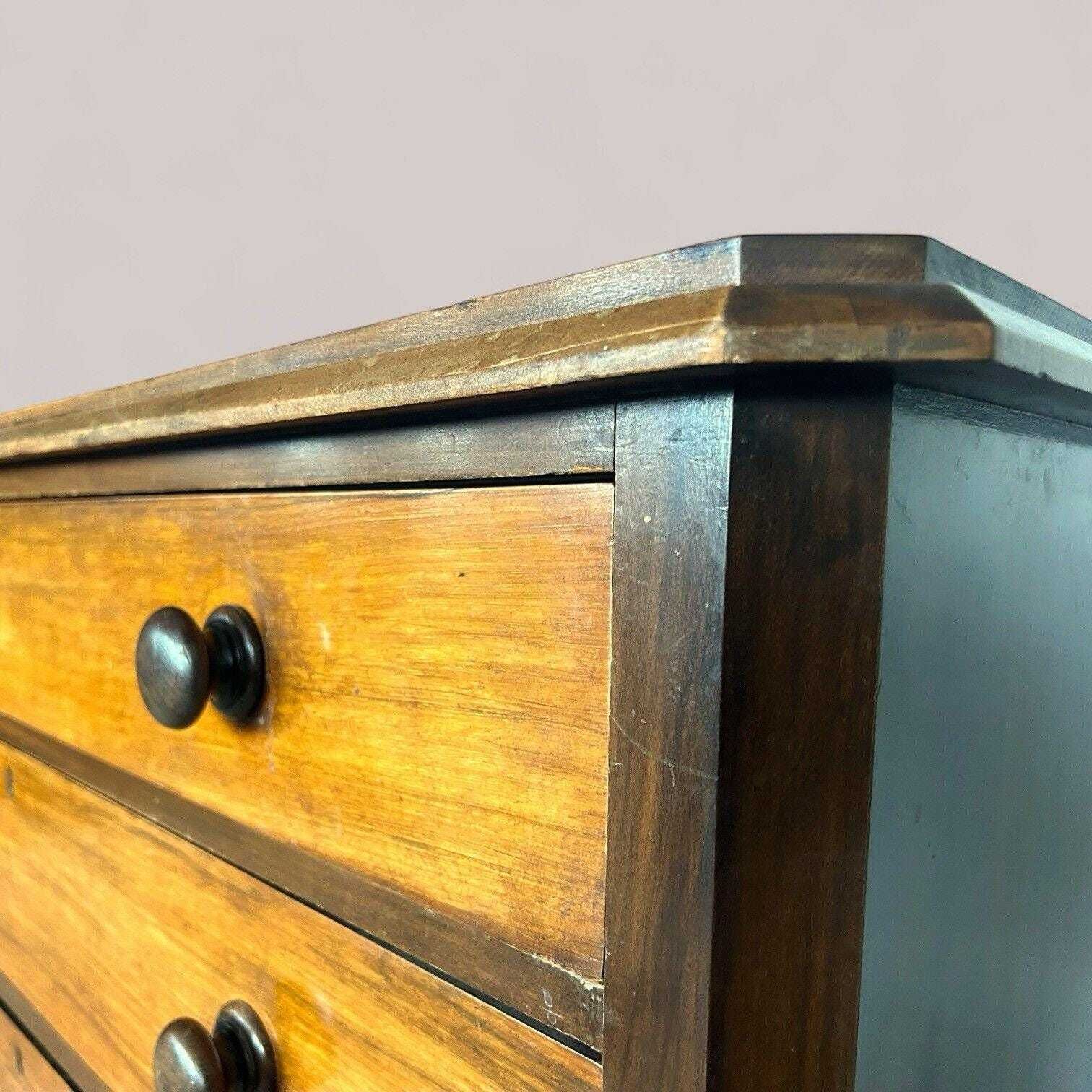 photo furniture Antique Victorian Mahogany Chest Of Drawers