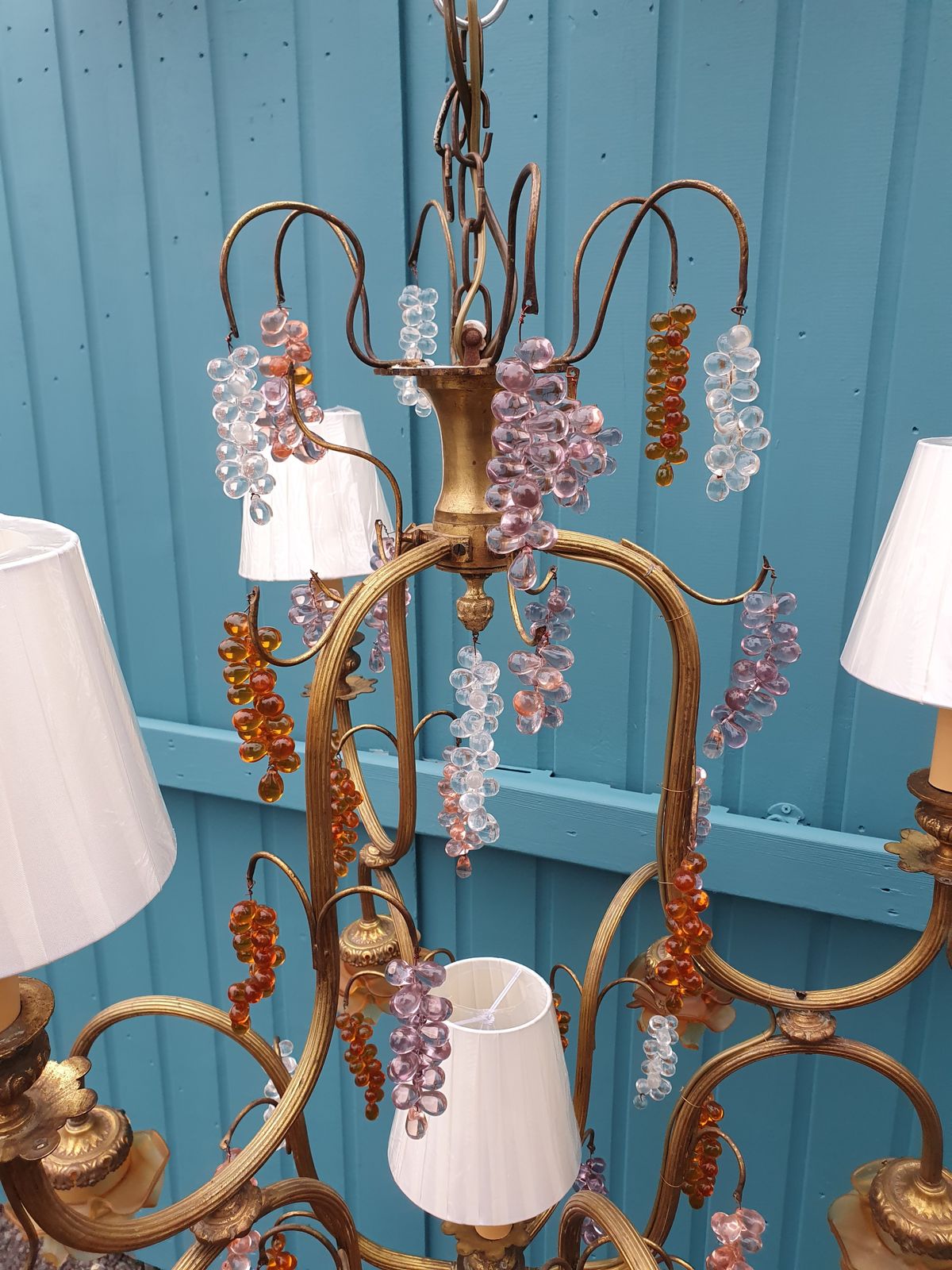 photo vintage Large French Chandelier With Glass Bunches Of Grapes