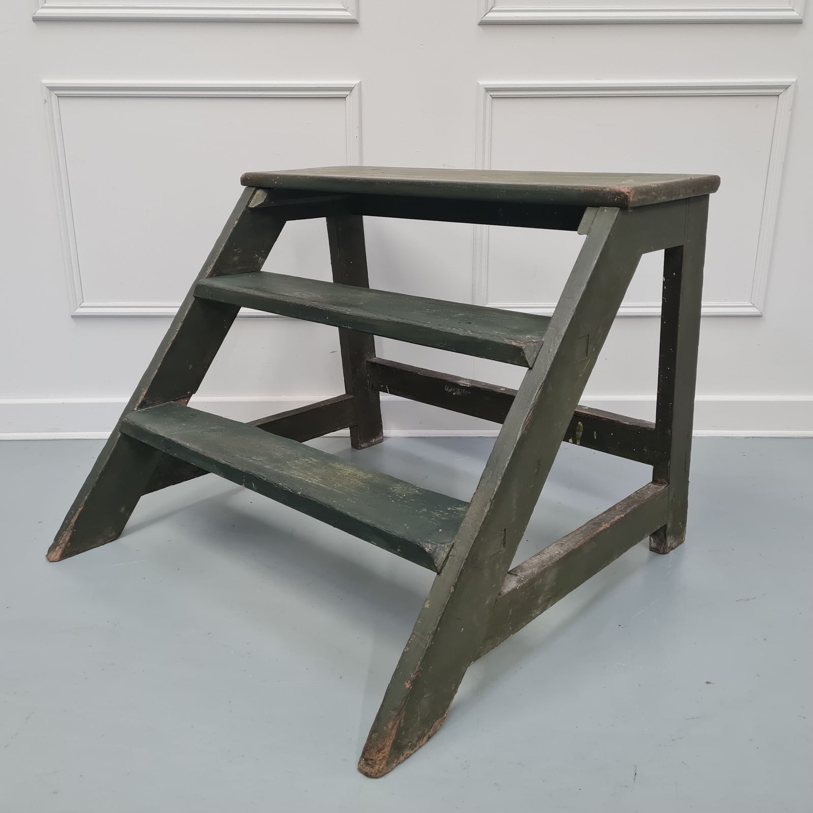 Antique Steps/Plant Stand C1920 Free Delivery Eng/Wales photo 475.0