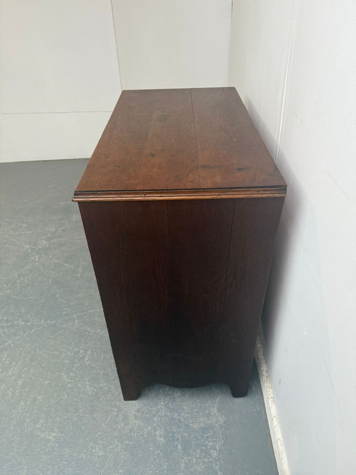 A Superb 5 Drawer Georgian Oak Narrow Splayed Foot Chest Of Drawers photo for sale