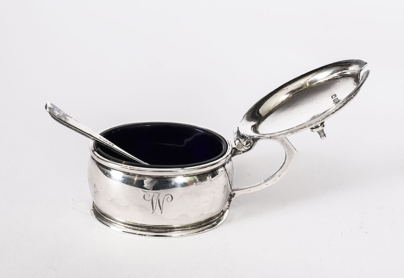 photo vintage Antique George V Silver Cruet Set  William Neale & Son 1934.