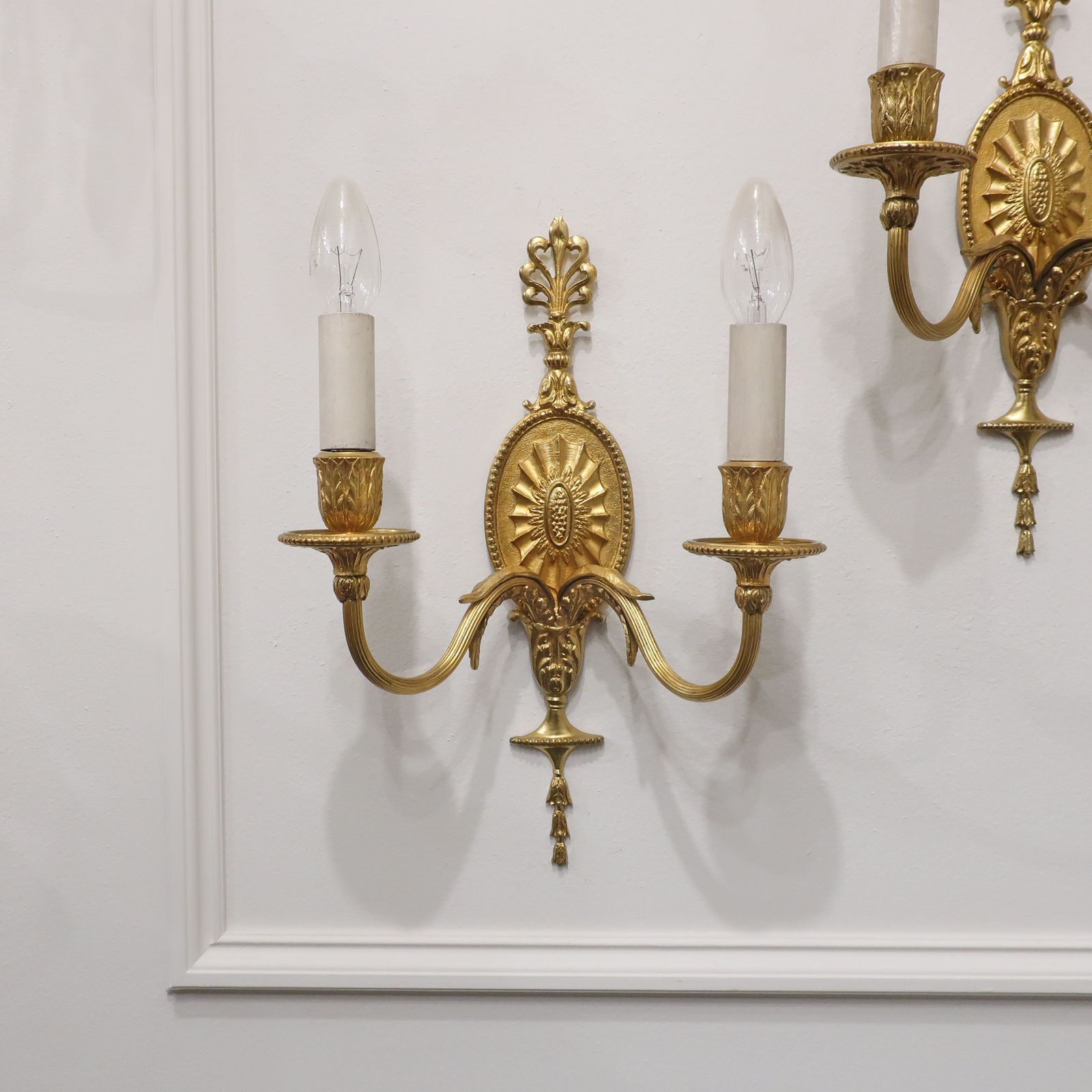 Pair Of Adam Style Gilt Bronze Wall Lights photo vinterior