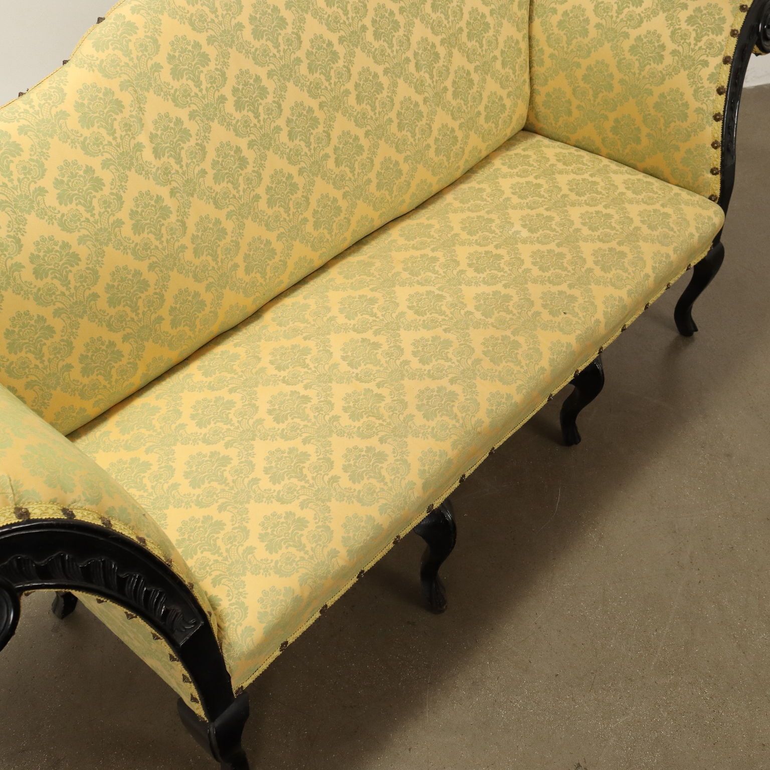 photo furniture Antique Sofa Walnut Fabric Upholstery Italy XVIII Century