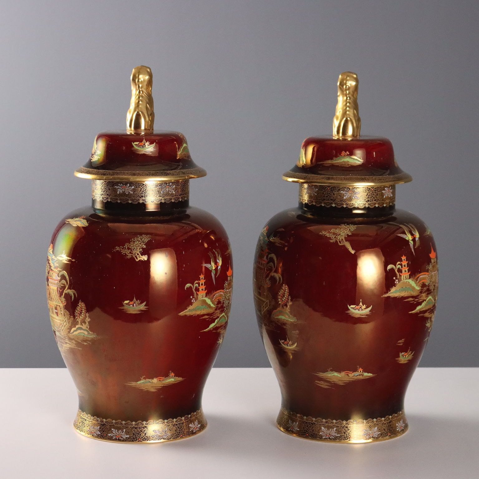 photo vinterior Coppia Di Potiches In Ceramica Manifattura Carlton Ware