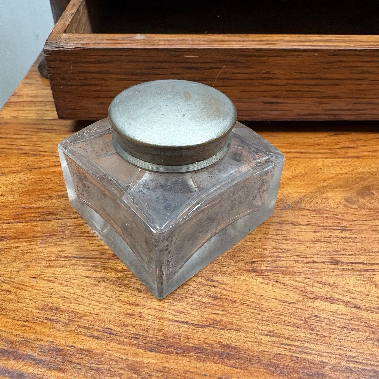 photo furniture Compact Victorian Oak Stationery Letter Writing Box Organiser