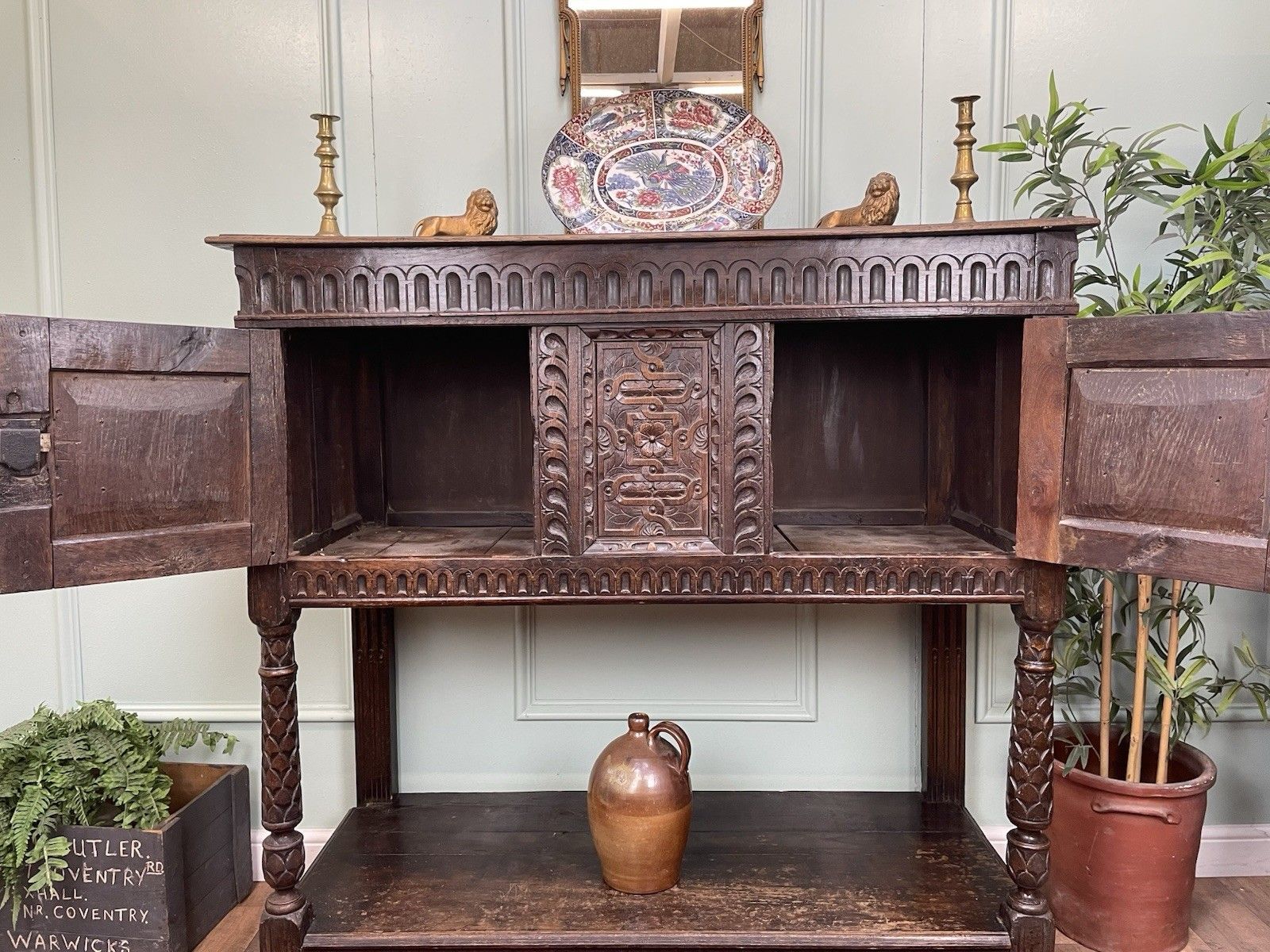 photo furniture Stunning Antique 17th Century Highly Carved Oak Livery Cupboard, Buffet
