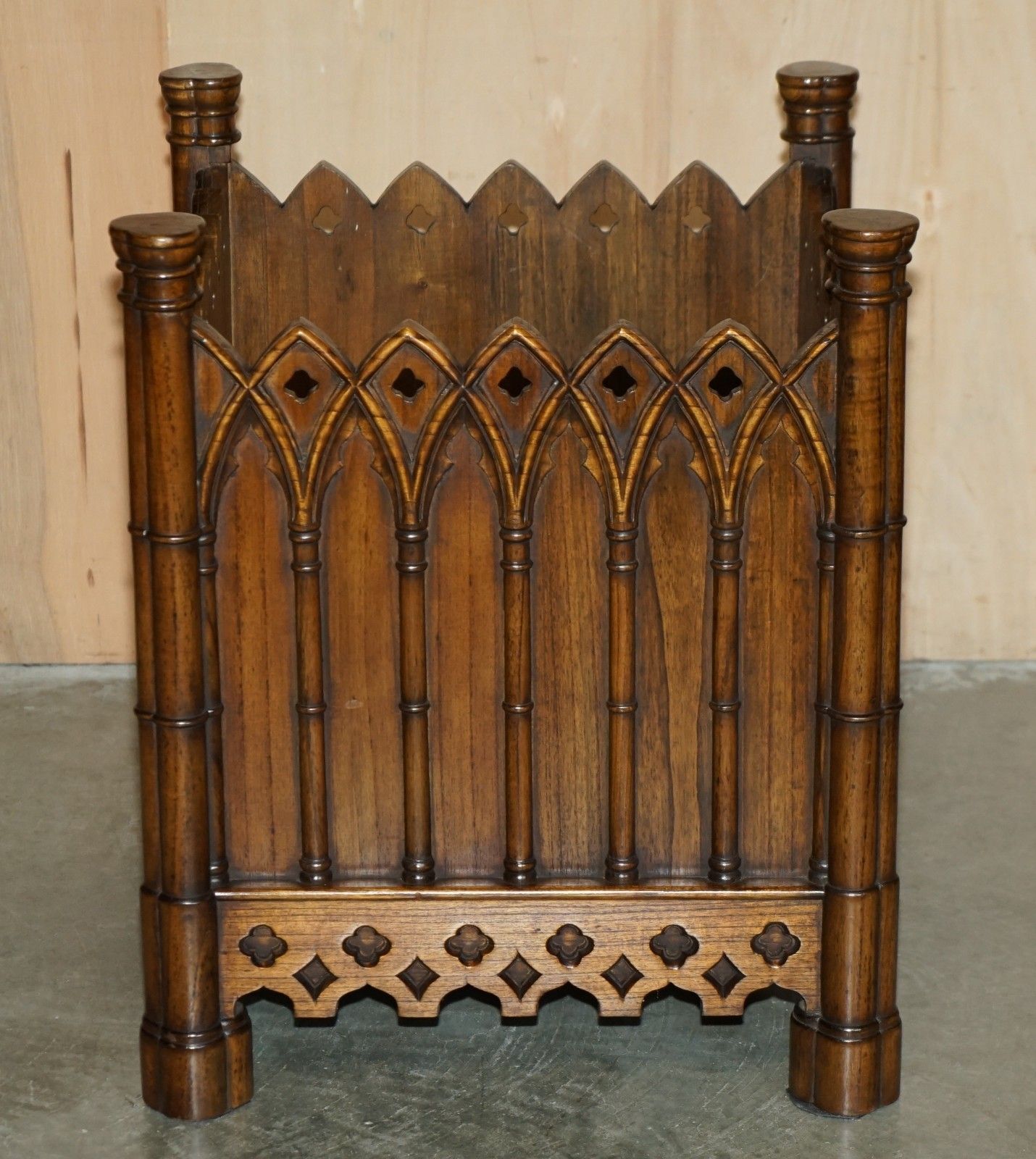 Stunning Pair Of Gothic Revival Extra Large Hand Carved Wooden Planters 72x60cm photo Garden Decor