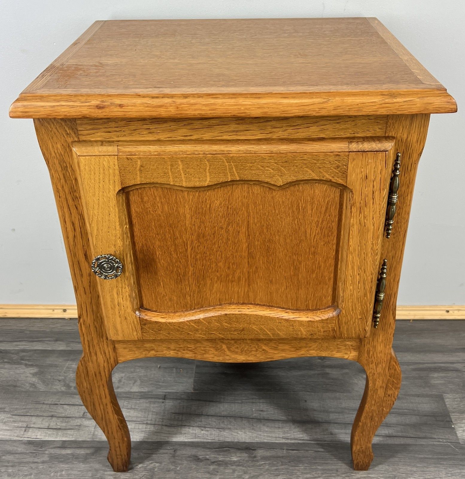 Bedside Table Vintage French Louis XVI Style Nightstand Cabinet Lot 4314