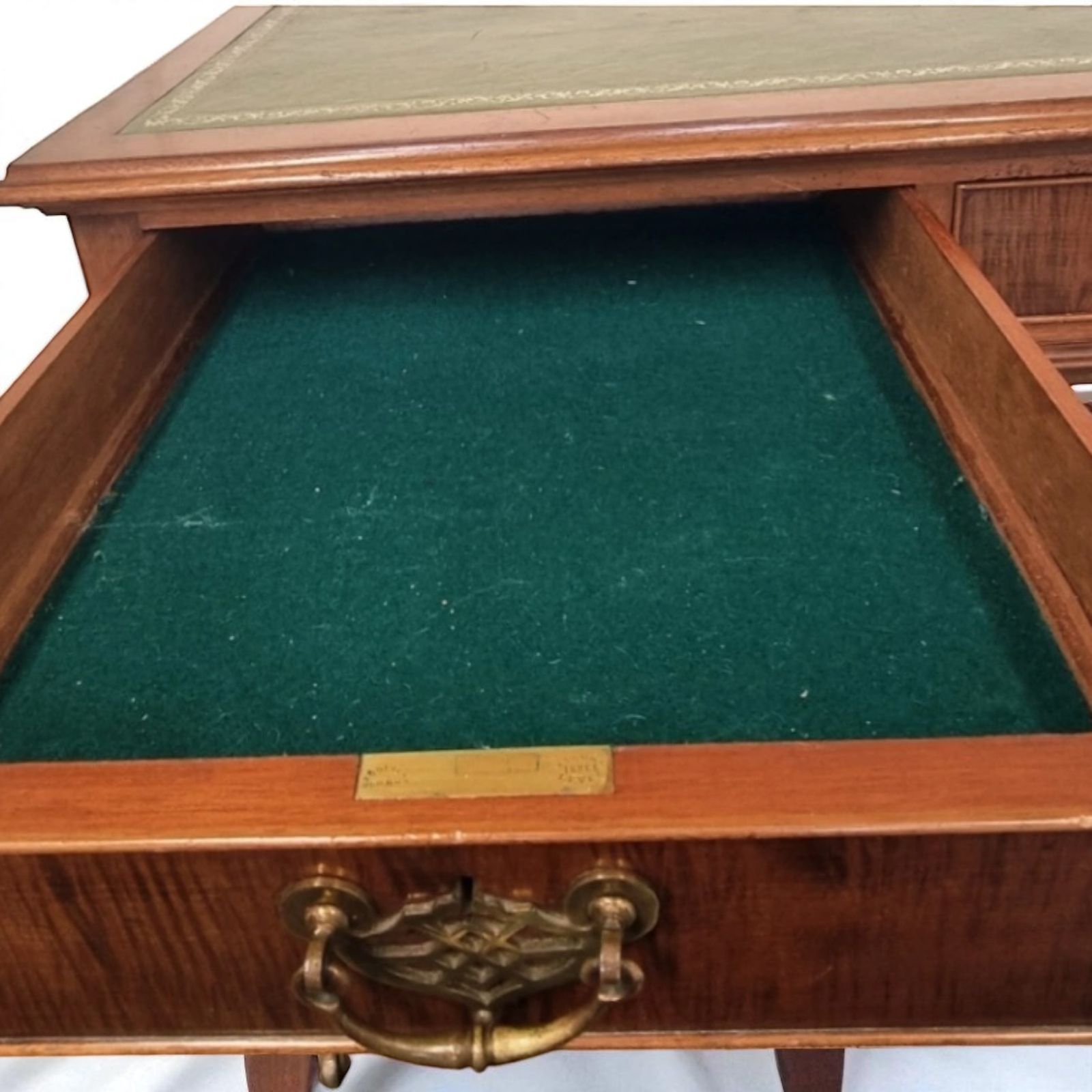 Stamped Gillows Of Lancaster Victorian Inlaid Mahogany Writing Desk On Brass Castors photo 1600.0