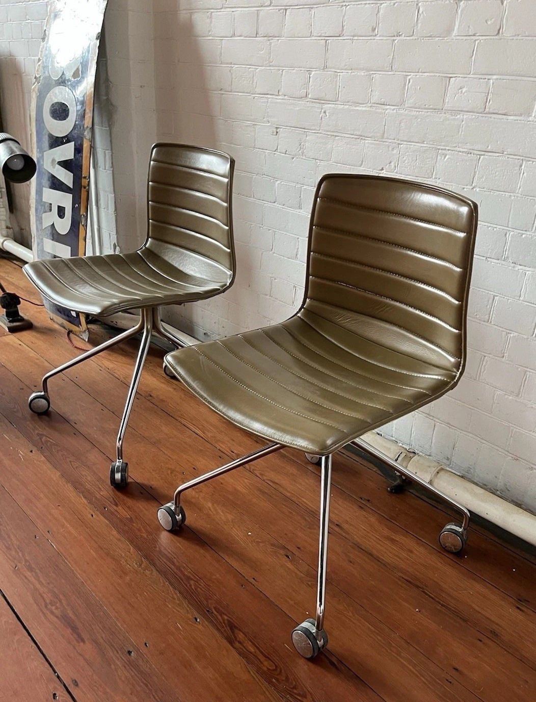 Arper Catifa 46 Studio / Office Chair Camel Leather photo vinterior