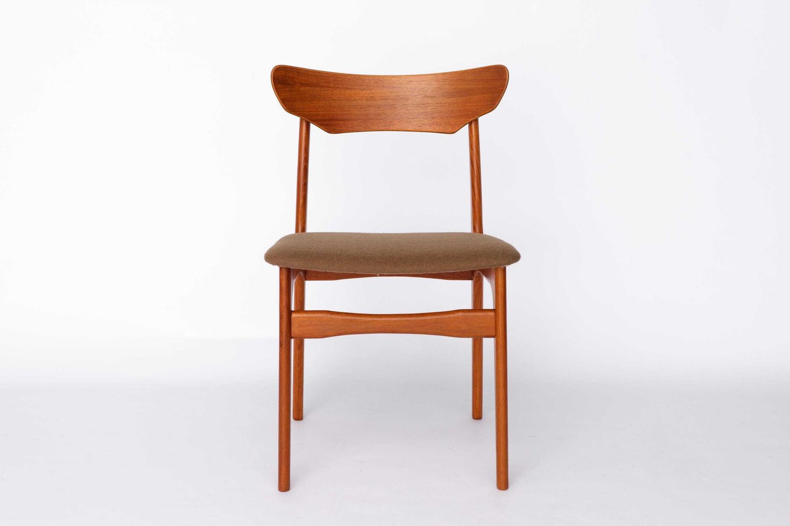 Set Of 8 Schiønning & Elgaard Chairs – 1960s Danish Design For Hs Møbler, Teak Dining Chairs, Green Upholstery, Restored photo for sale
