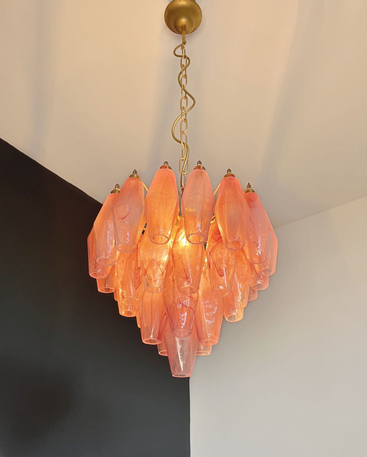 photo vinterior Elegant Murano Alabaster Pink Poliedri Chandelier   Carlo Scarpa Design