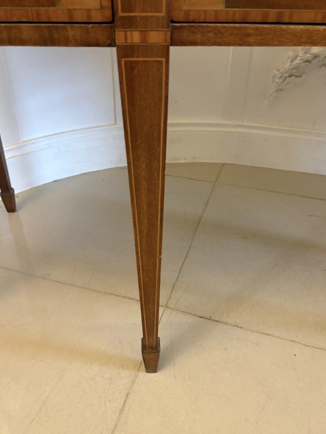 Antique Quality Mahogany And Satinwood Crossbanded Sideboard photo 3450.0