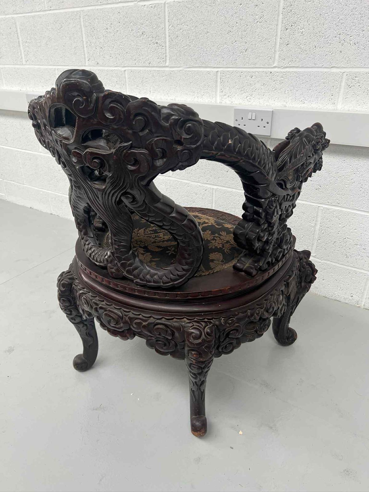 Antique Heavily Carved Dragon Throne photo 1200.0