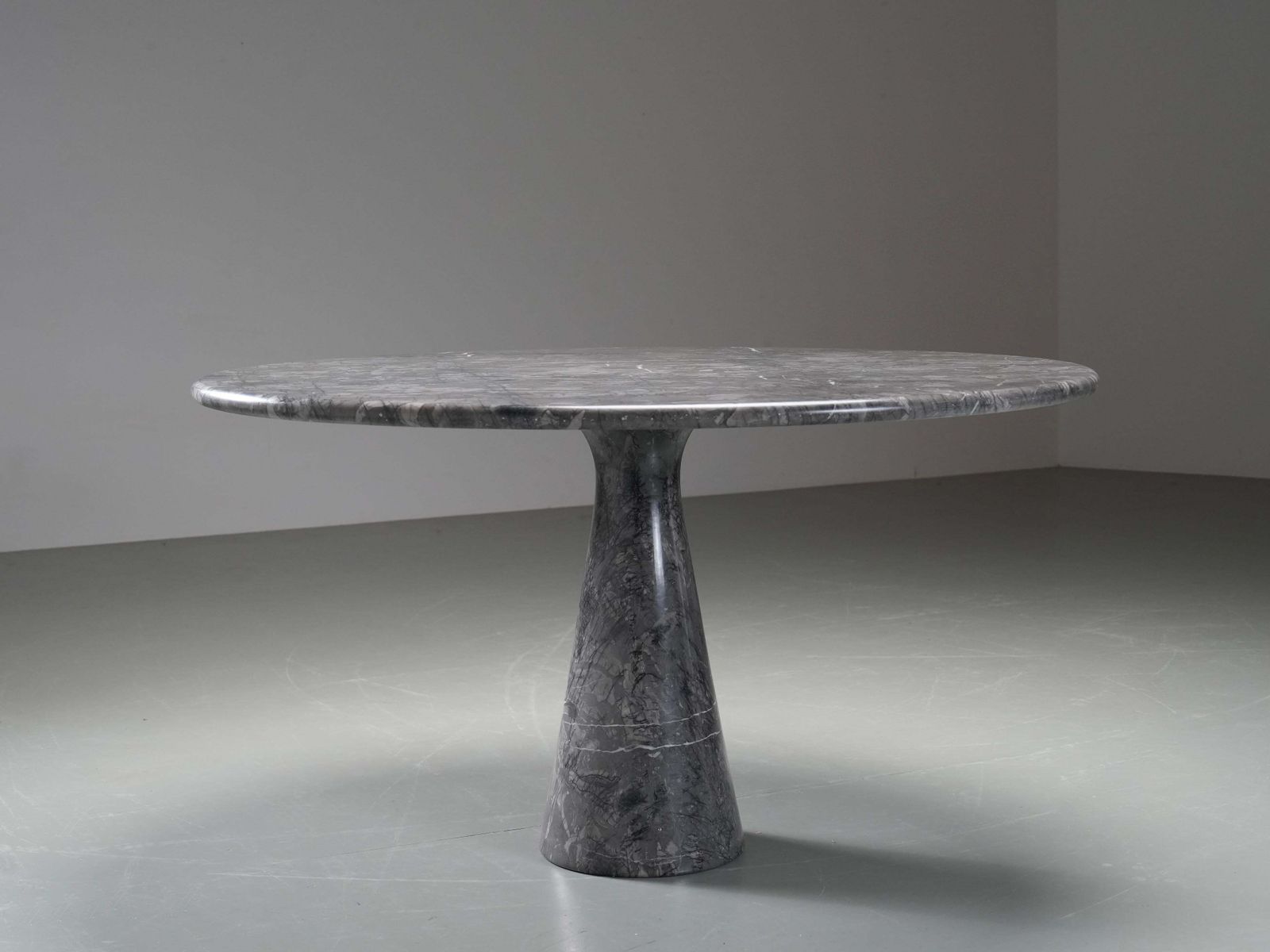 A. Mangiarotti M1 Dining Table For Tisettanta Early Production In Marble, 1969 photo for sale
