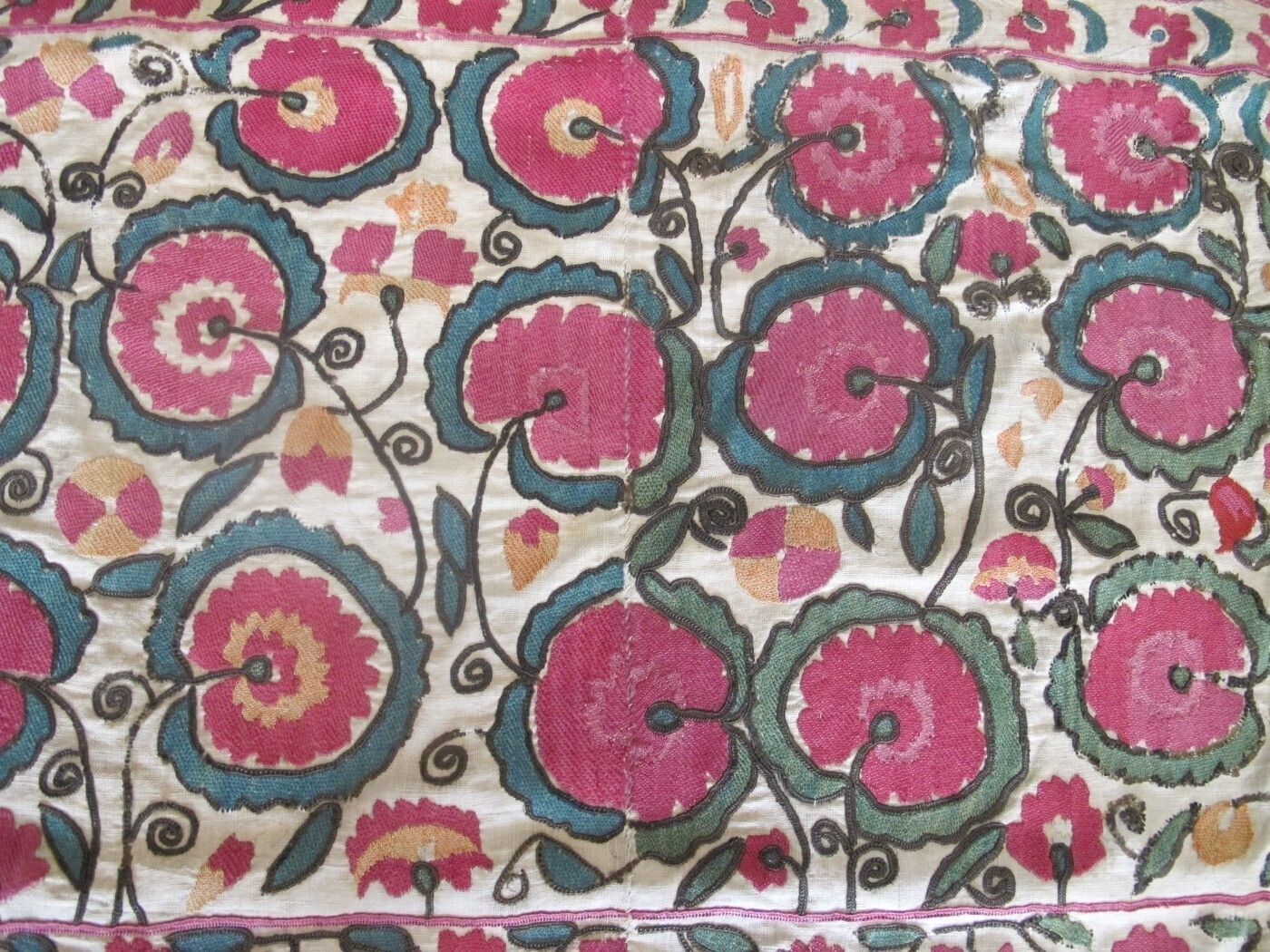 Uratube Suzani, Uzbekistan, Circa 1850, 2.32m X 1.84m photo 8500.0