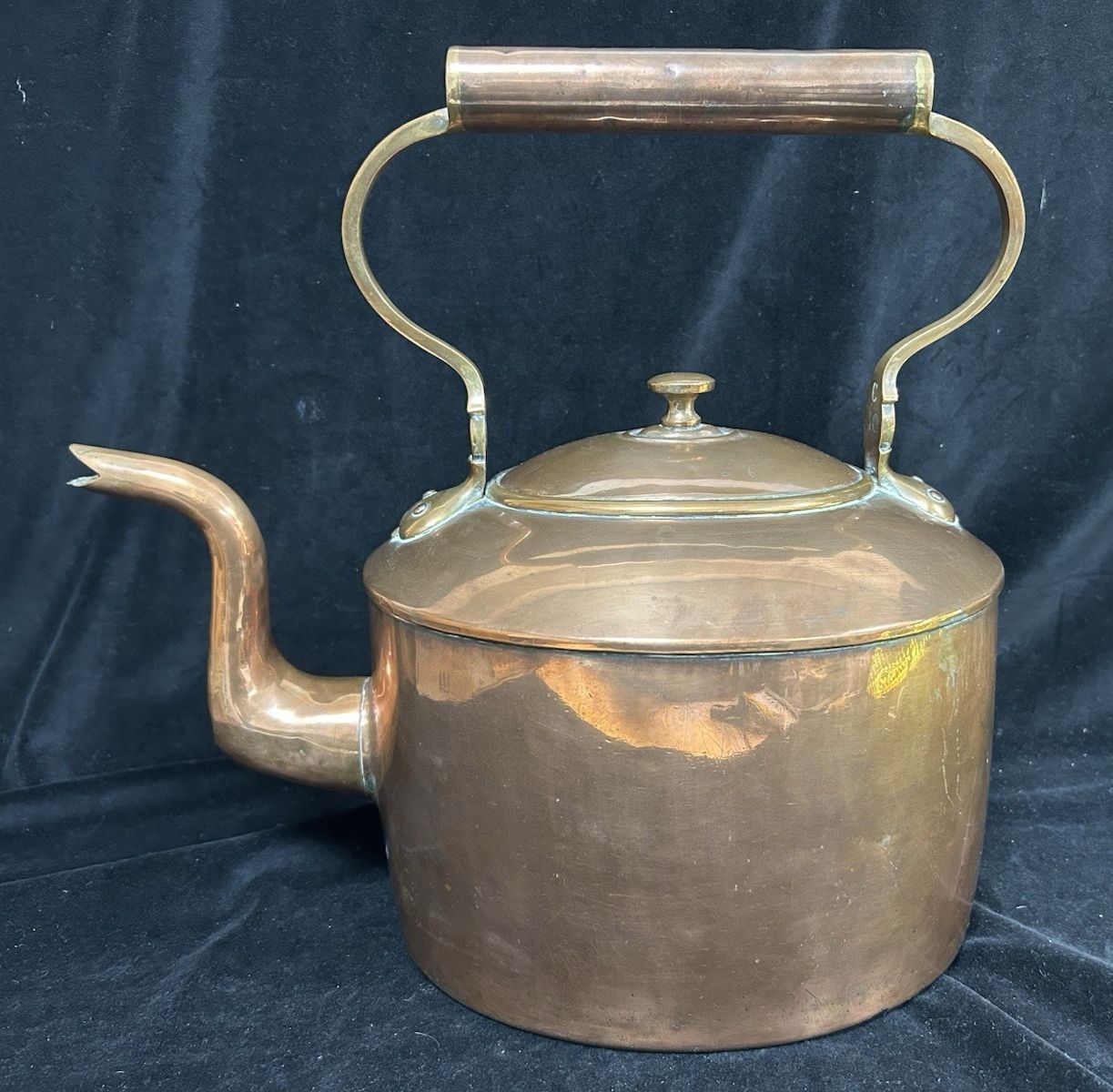 Large Antique Regency  Copper Kettle With Brass Inserts 17” 3kg