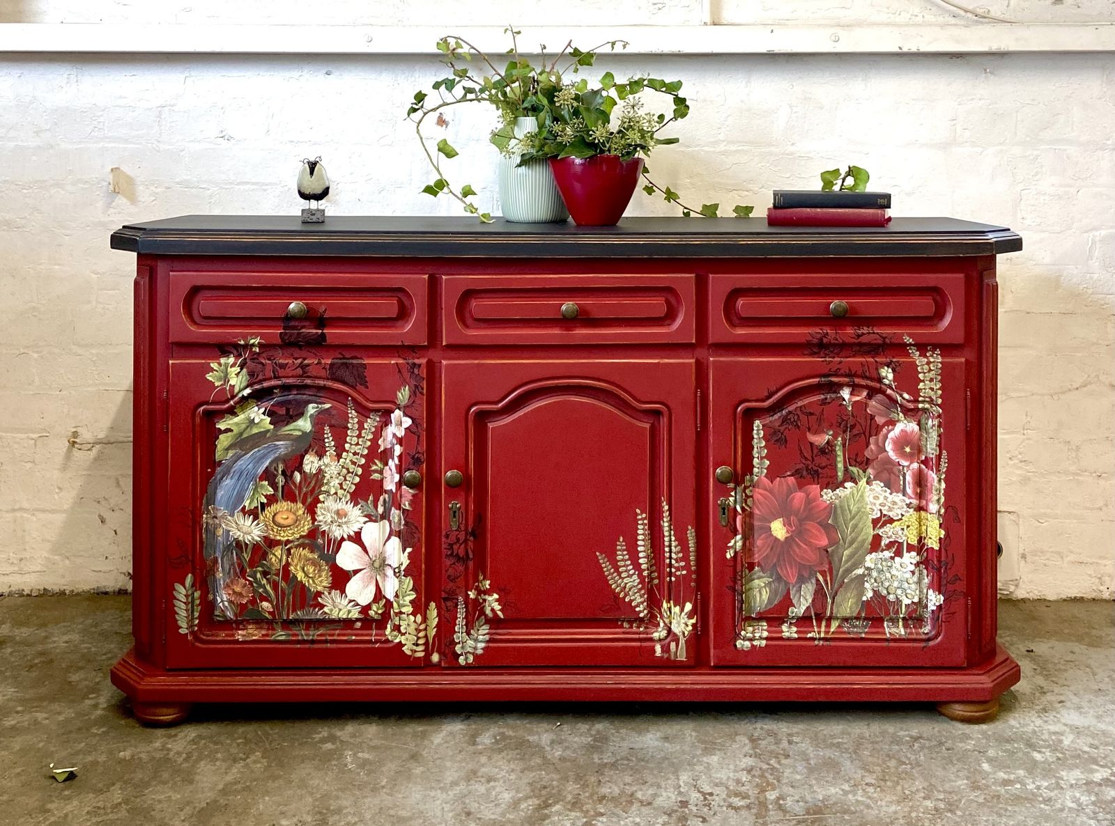 Sideboard Red Decorative, 1980s