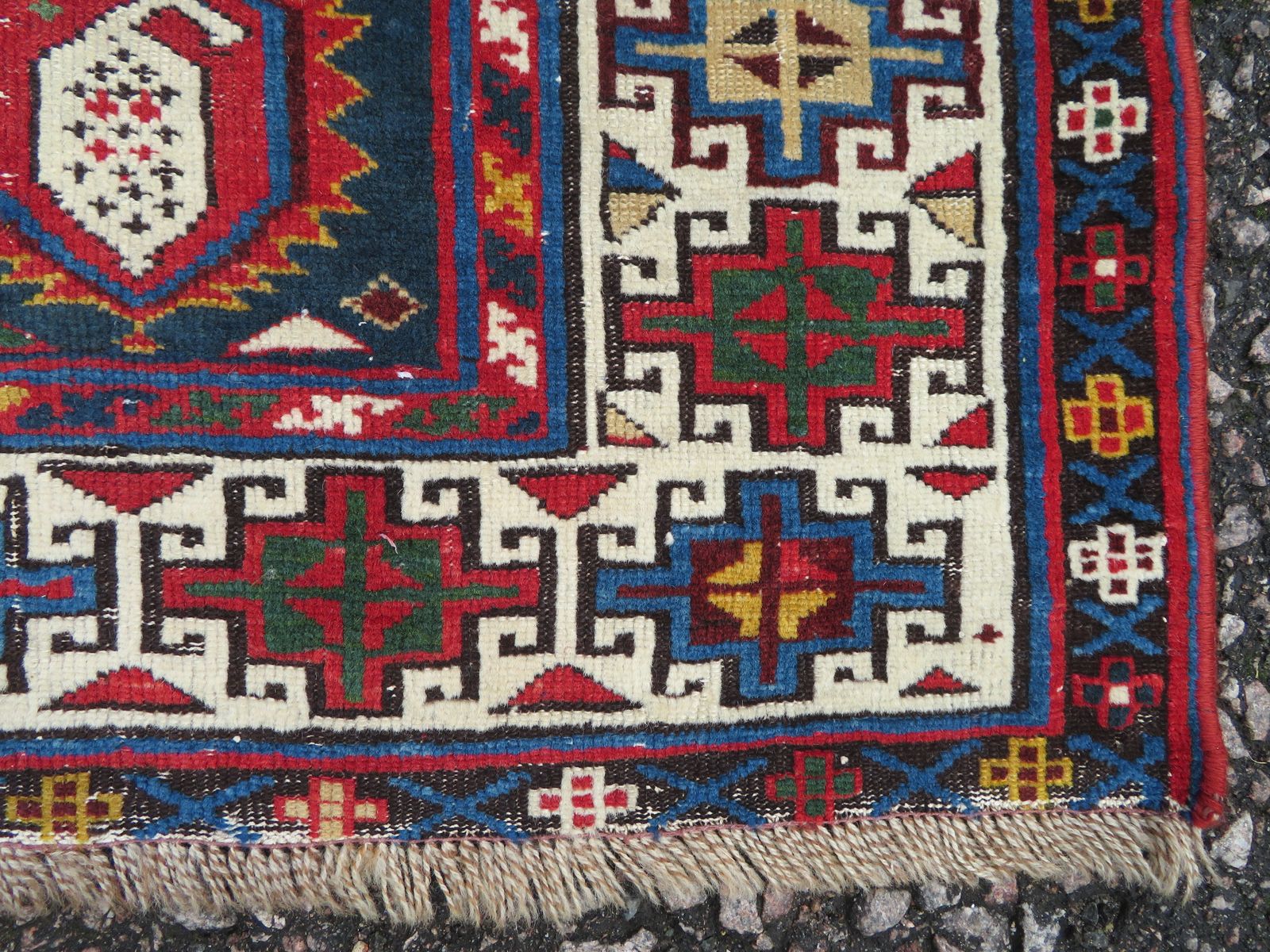 Caucasian Kazak Rug. 209cm X 102cm. photo vintage