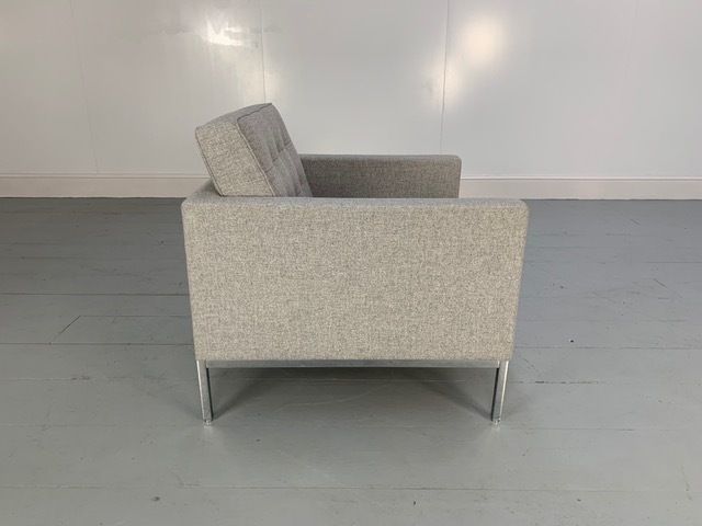 photo furniture Knoll Studio "Florence Knoll" Armchair In Grey Wool