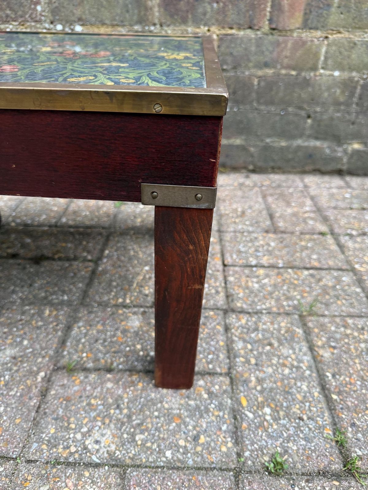 Furniture Vintage Hardwood & Brass Side Table With William Morris Floral Under Glass – Retro Accent Table Or Plant Stand / Plant Table photo