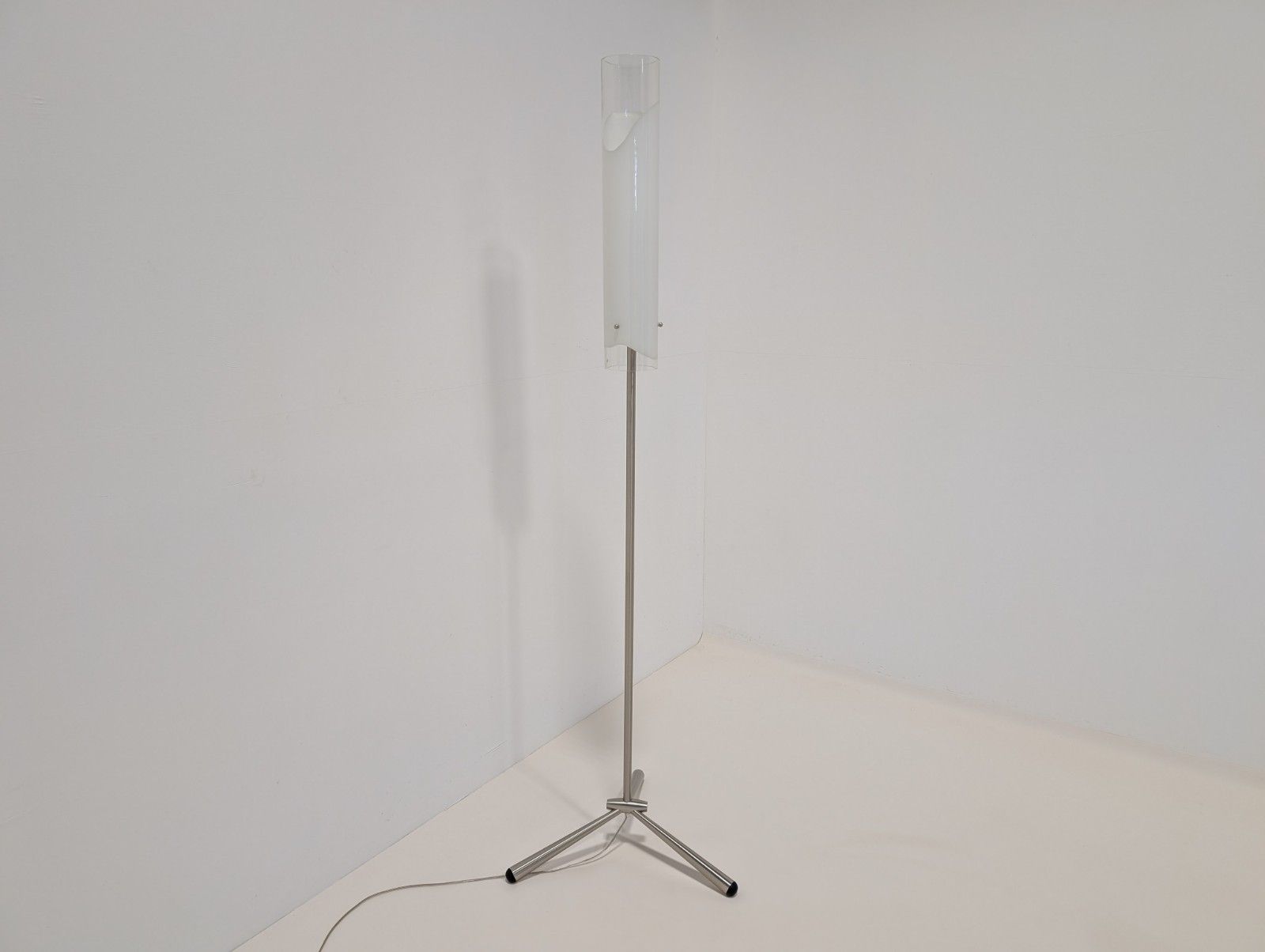 Vistosi Floor Lamp Excellent Condition Save 60% On The Rrp! photo vinterior