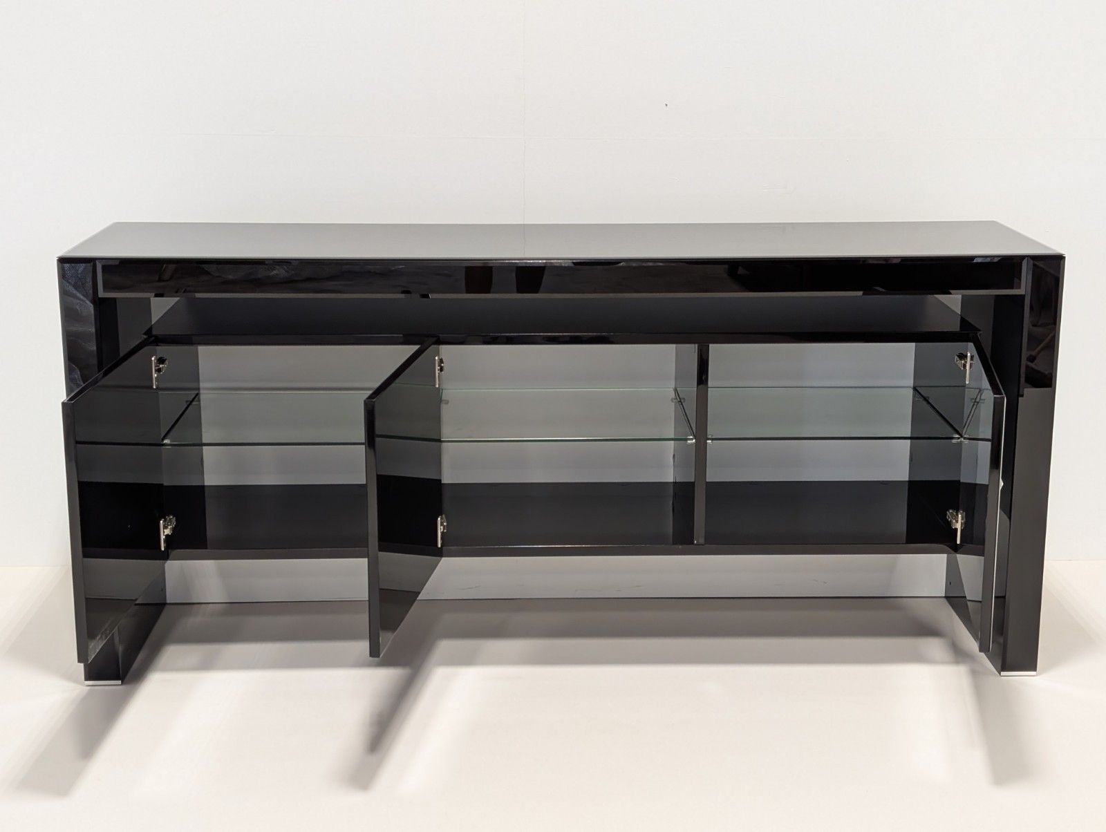 Reflex Angelo Avantgarde Sideboard Excellent Condition Save 60% On The Rrp! photo buy