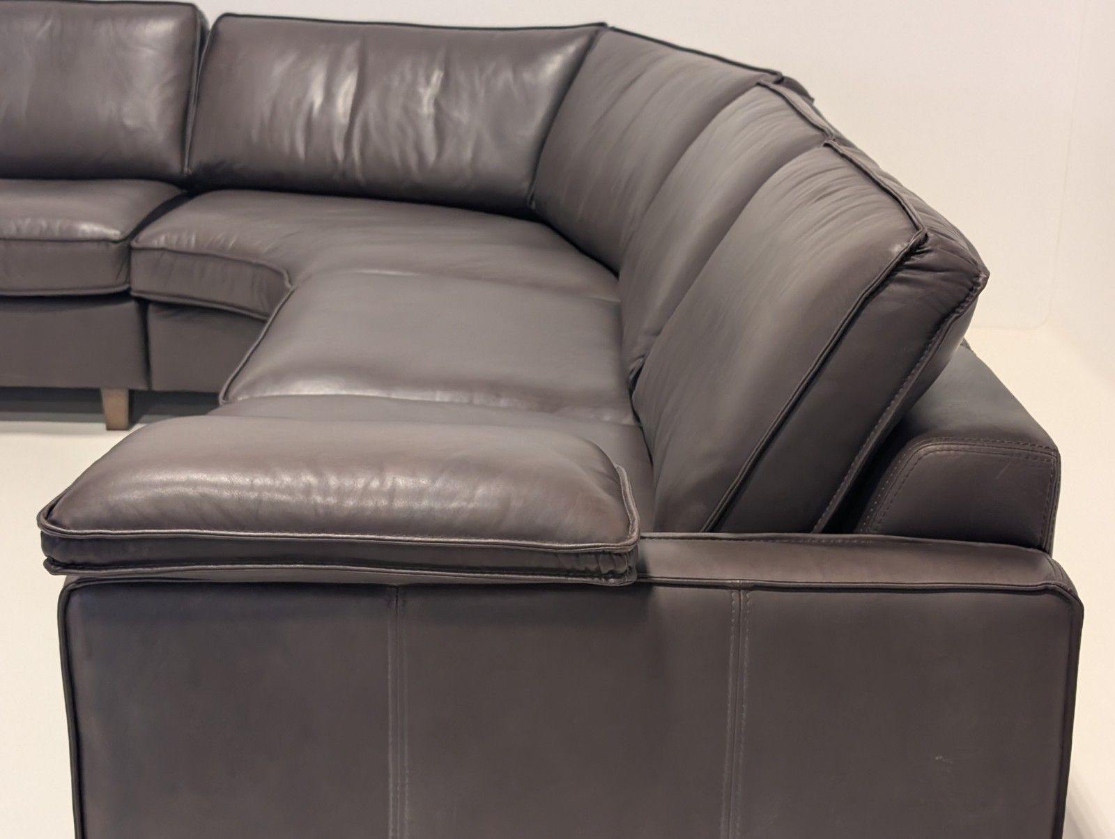 3597.0 Black Label Corner Sofa Excellent Condition Save £££ photo