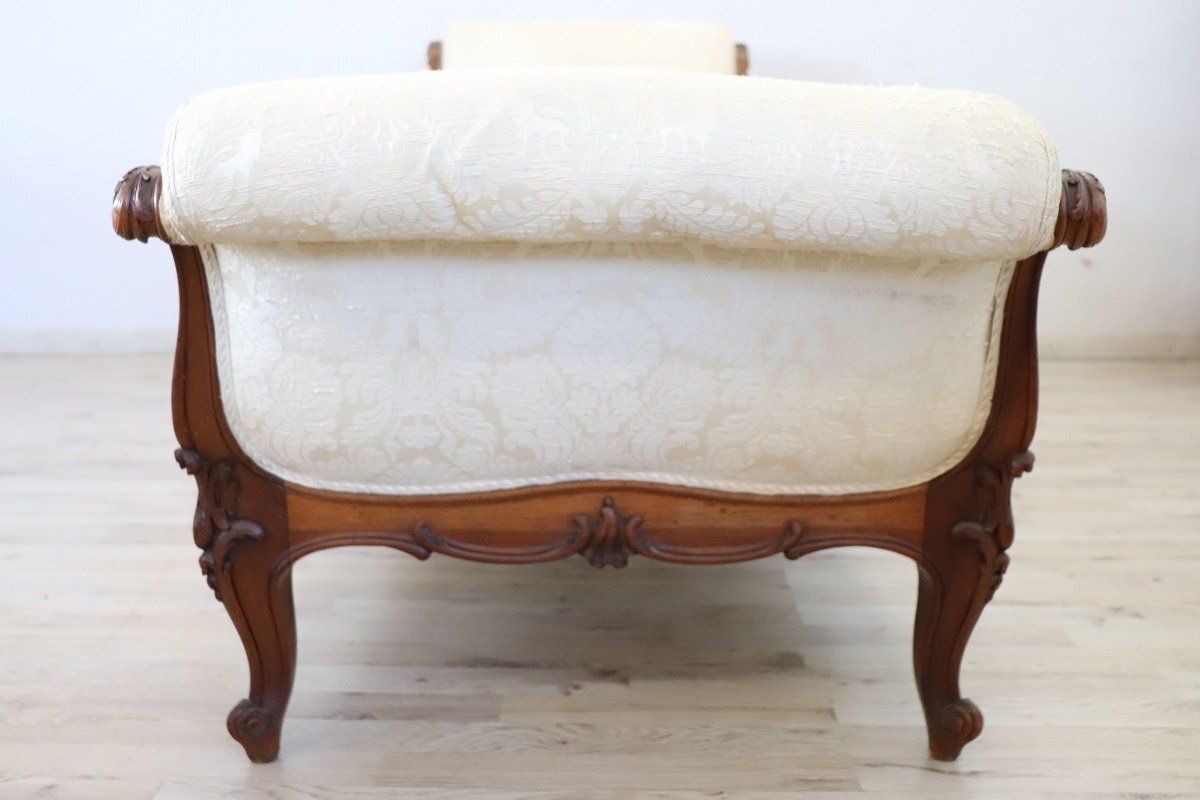 Antique Chaise Lounge In Walnut, 1800s photo vintage