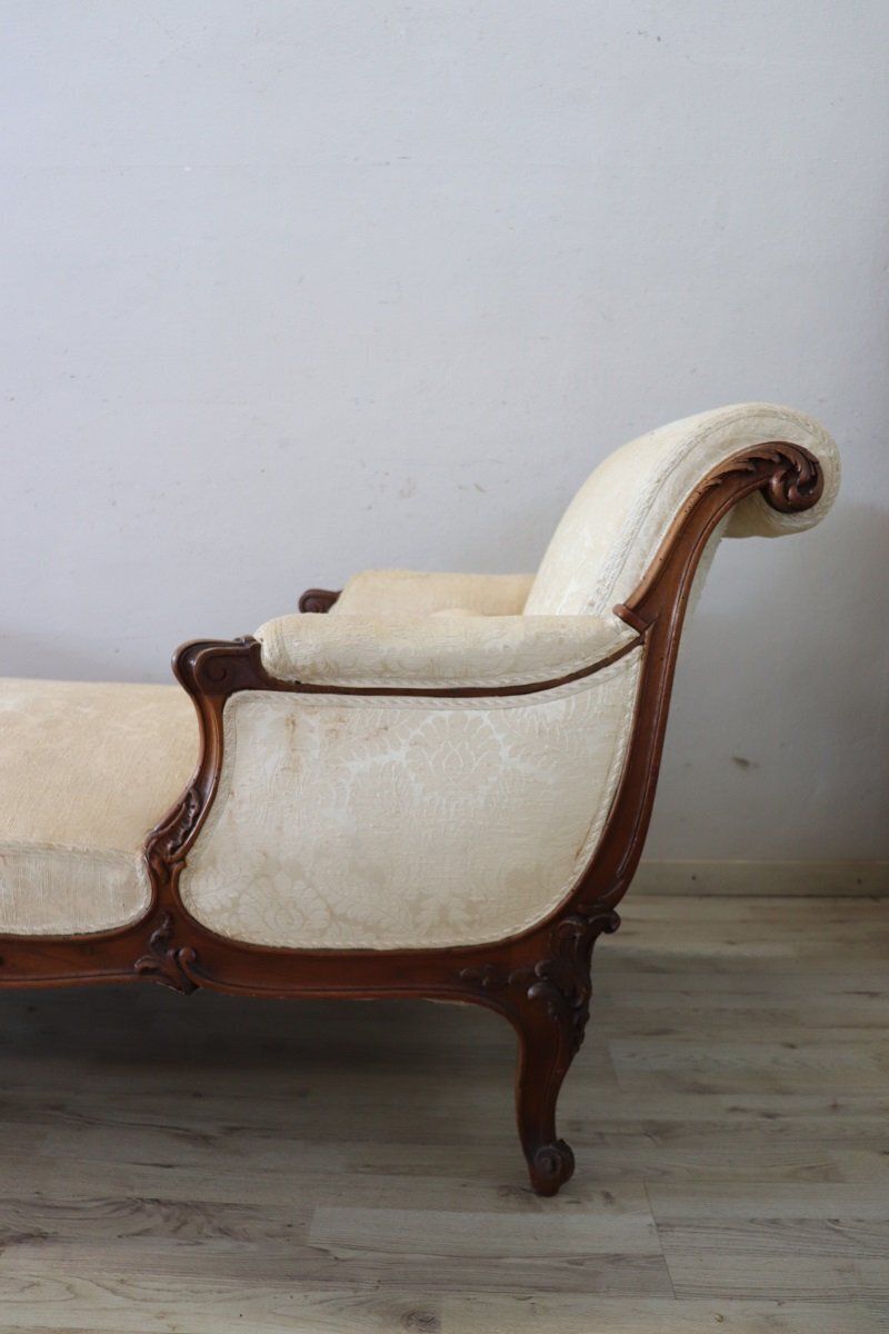 photo buy Antique Chaise Lounge In Walnut, 1800s