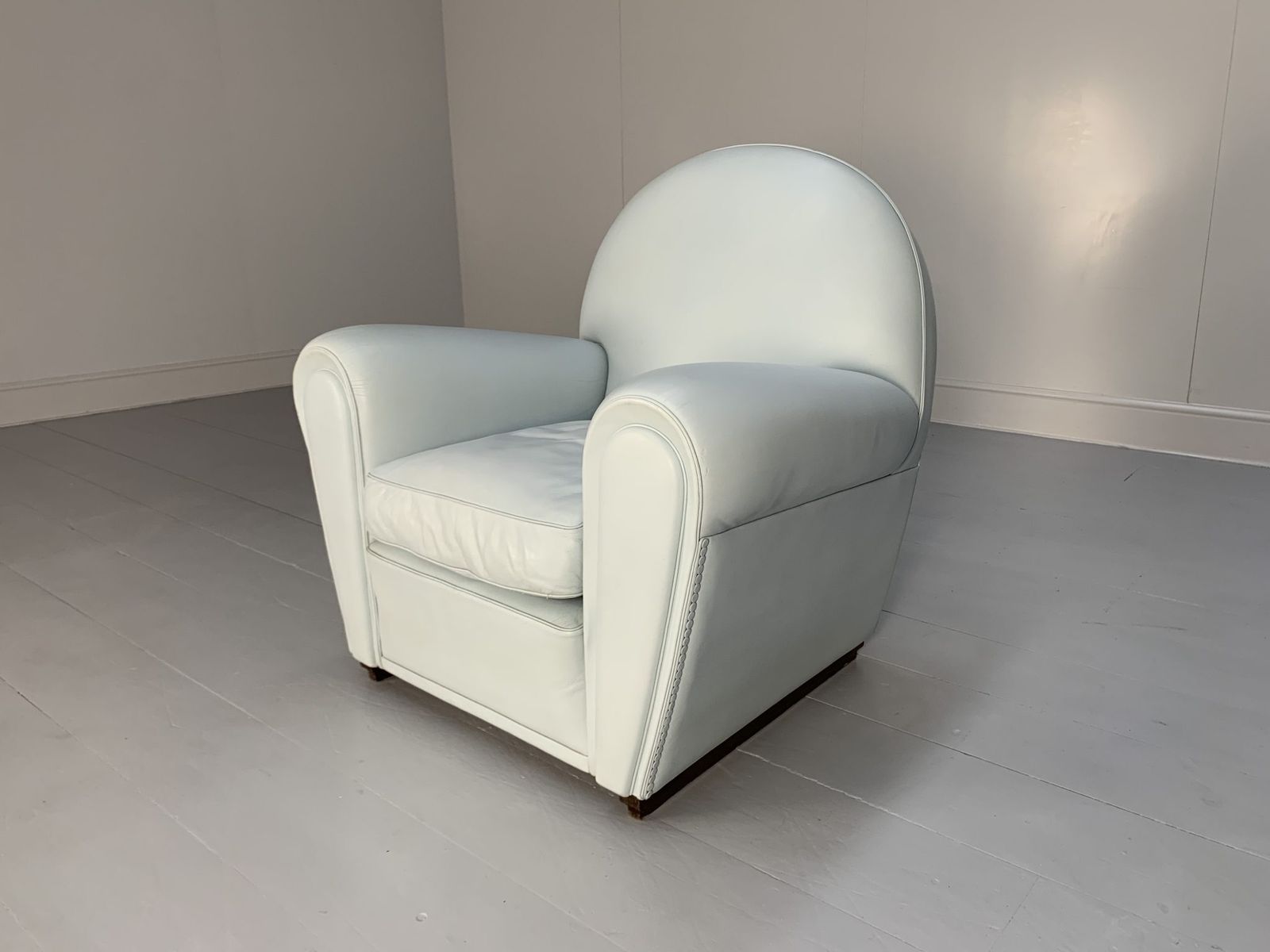 Pair Of Poltrona Frau “Vanity Fair” Armchairs – In Pelle Frau Pale Blue Leather photo 6900.0