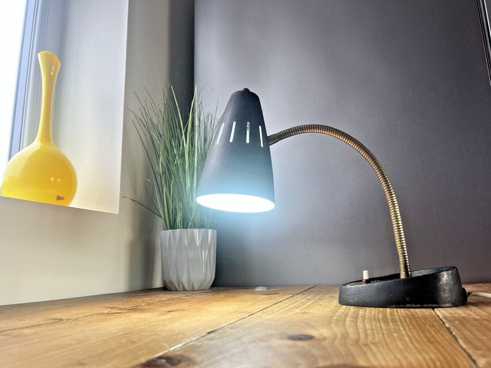 Mid Century Industrial Pifco Adjustable Gooseneck Desk Lamp Black Shade Light photo vinterior