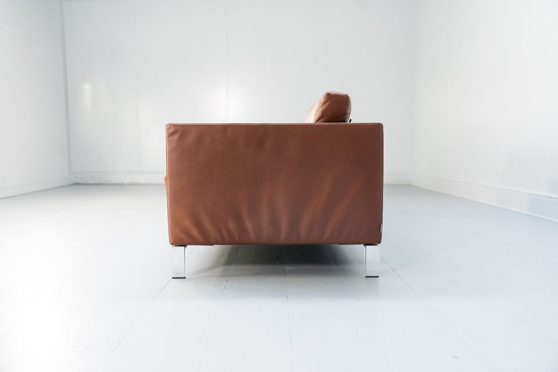 photo vinterior Walter Knoll “Foster 502.30” 3 Seat Sofa – In Dark Brown Leather