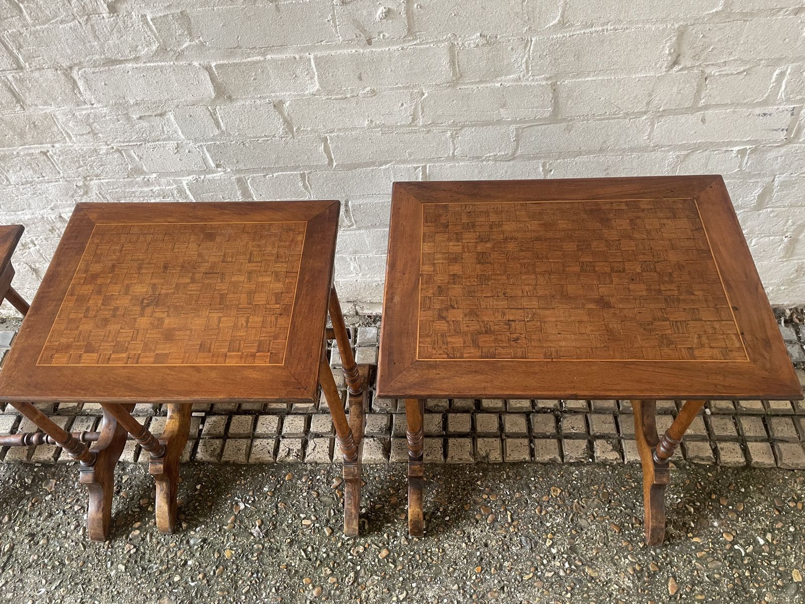 photo furniture Antique Nest Of 3 Mahogany Tables With Chequered Parquetry Detailing
