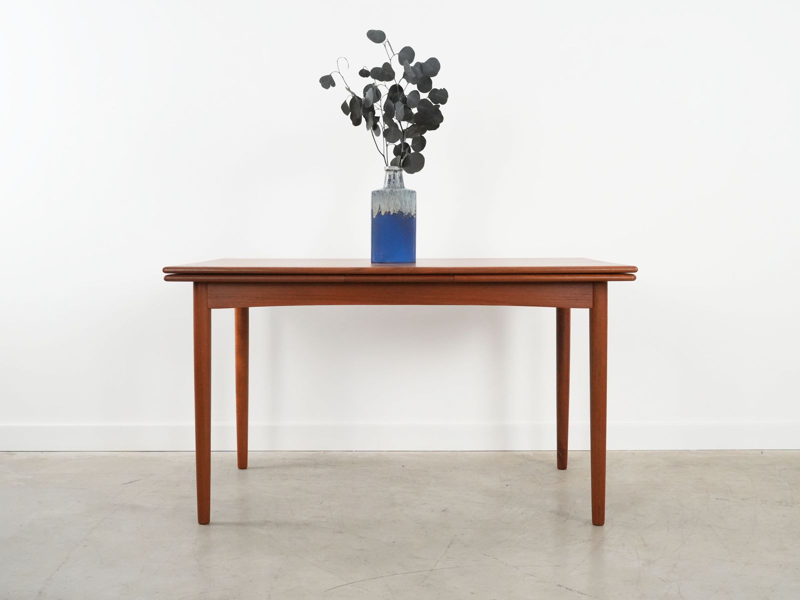 Teakhouten Tafel, Deens Design, Jaren 1970, Productie: Denemarken photo furniture