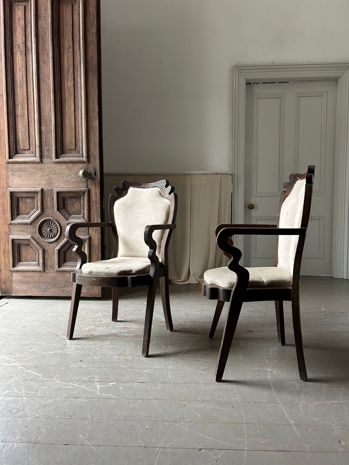 8 X Bombay Baroque Sgabello Chairs In The Manner Of Lutyens photo vinterior