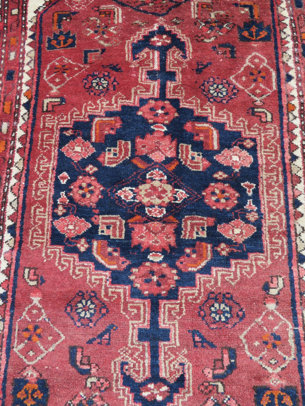 Malayer Rug. 212cm X 132cm., 1960s photo Textiles
