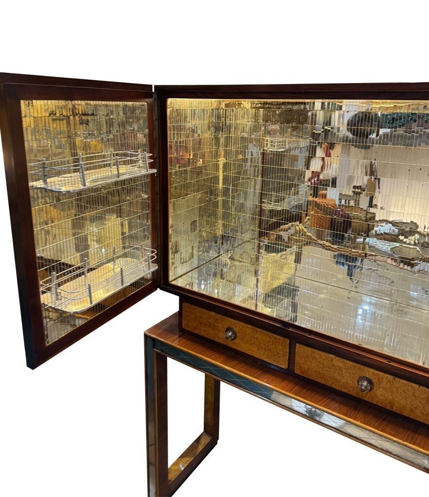 An Italian 1940s Mirrored Maple Wood Bar Cabinet By Osvaldo Borsani photo 9250.0